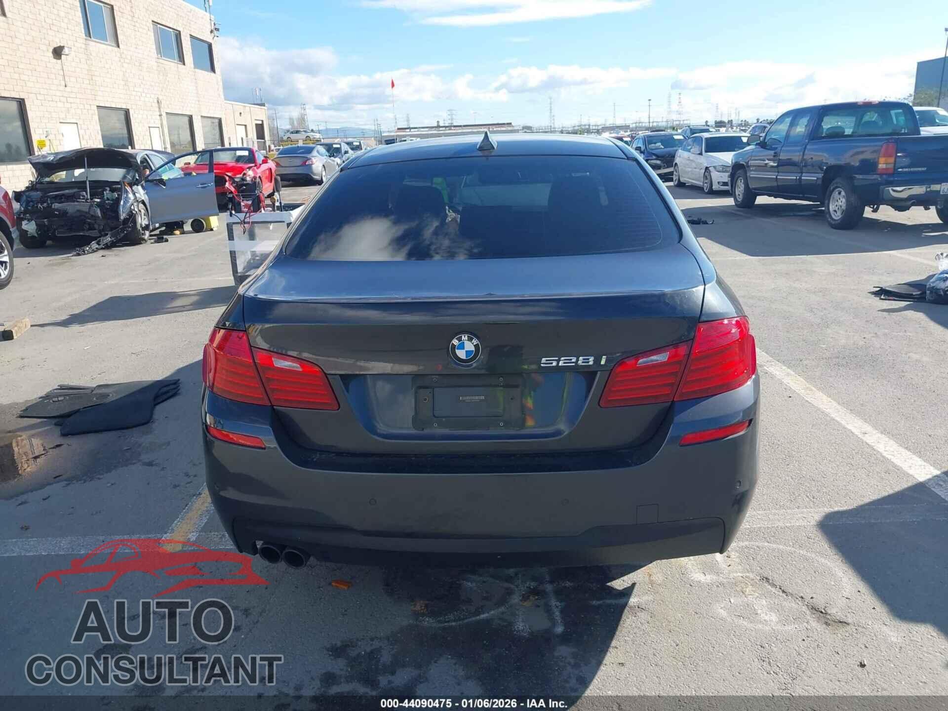 BMW 528I 2014 - WBA5A5C5XED510201
