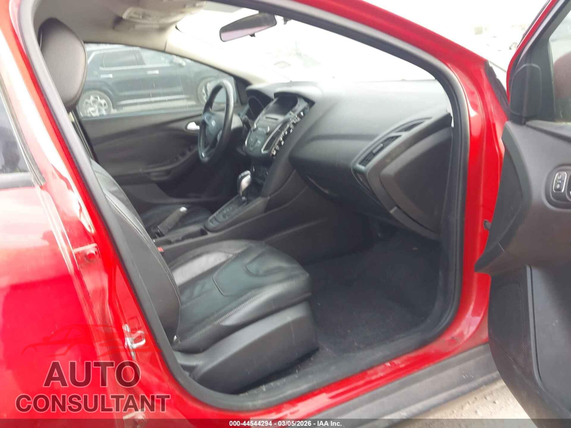 FORD FOCUS 2016 - 1FADP3F25GL301322