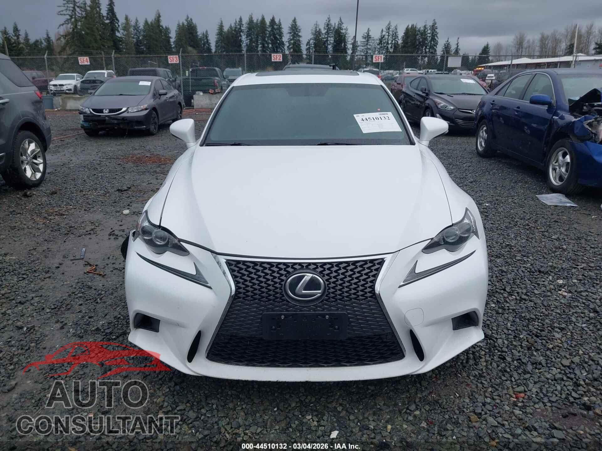 LEXUS IS 250 2015 - JTHCF1D28F5021430