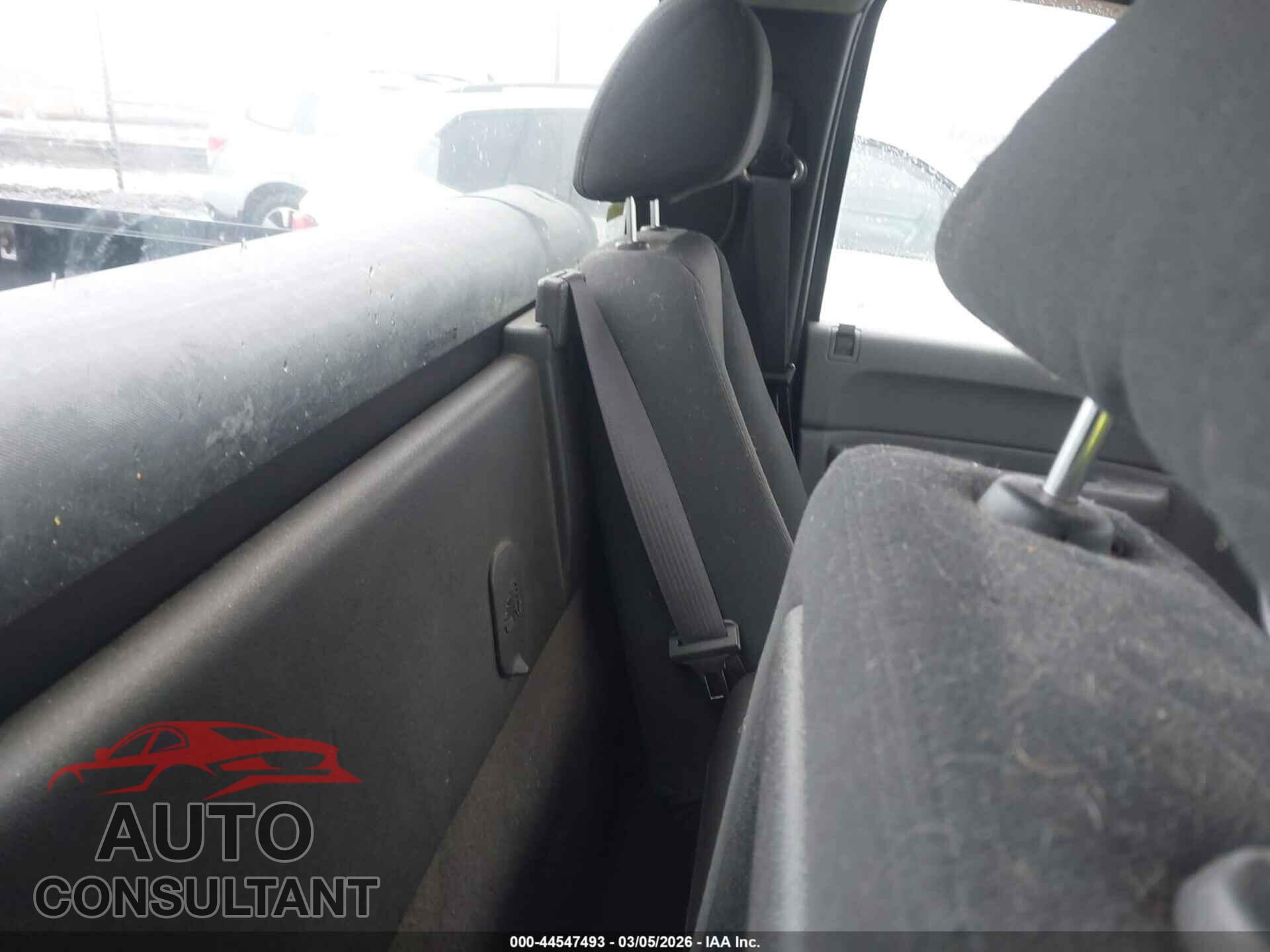 CHEVROLET SILVERADO 1500 2011 - 1GCNKPEA8BZ407797