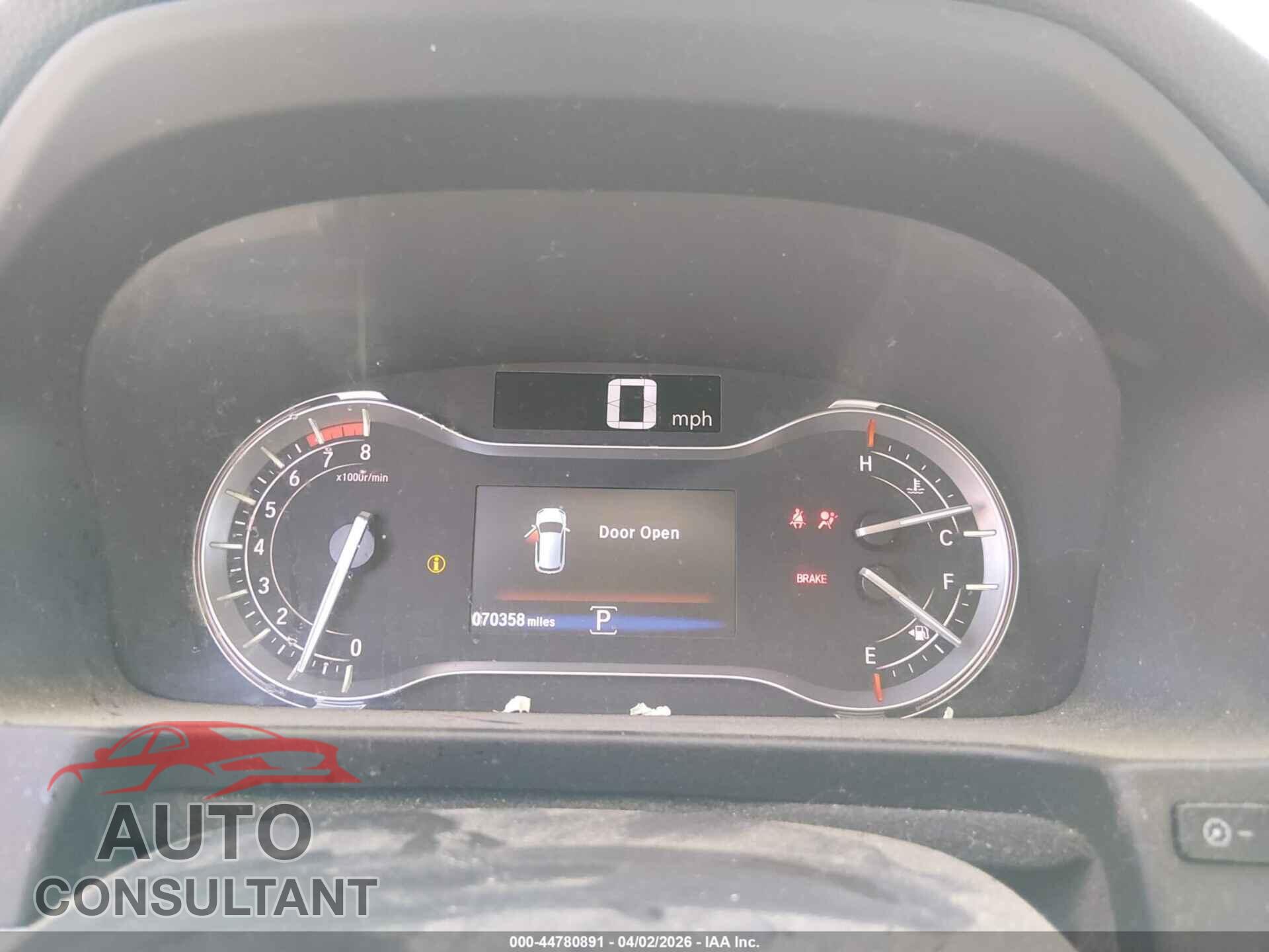 HONDA PILOT 2018 - 5FNYF6H14JB024953