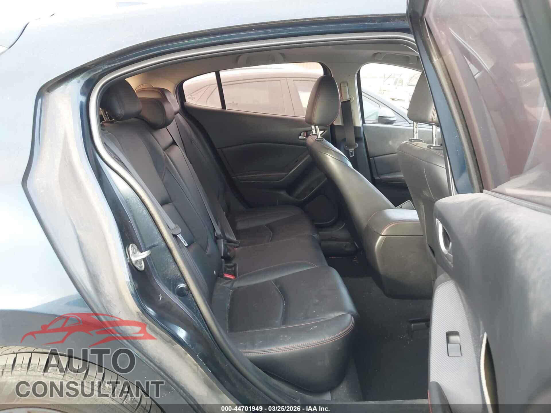 MAZDA MAZDA3 2015 - JM1BM1M76F1221213