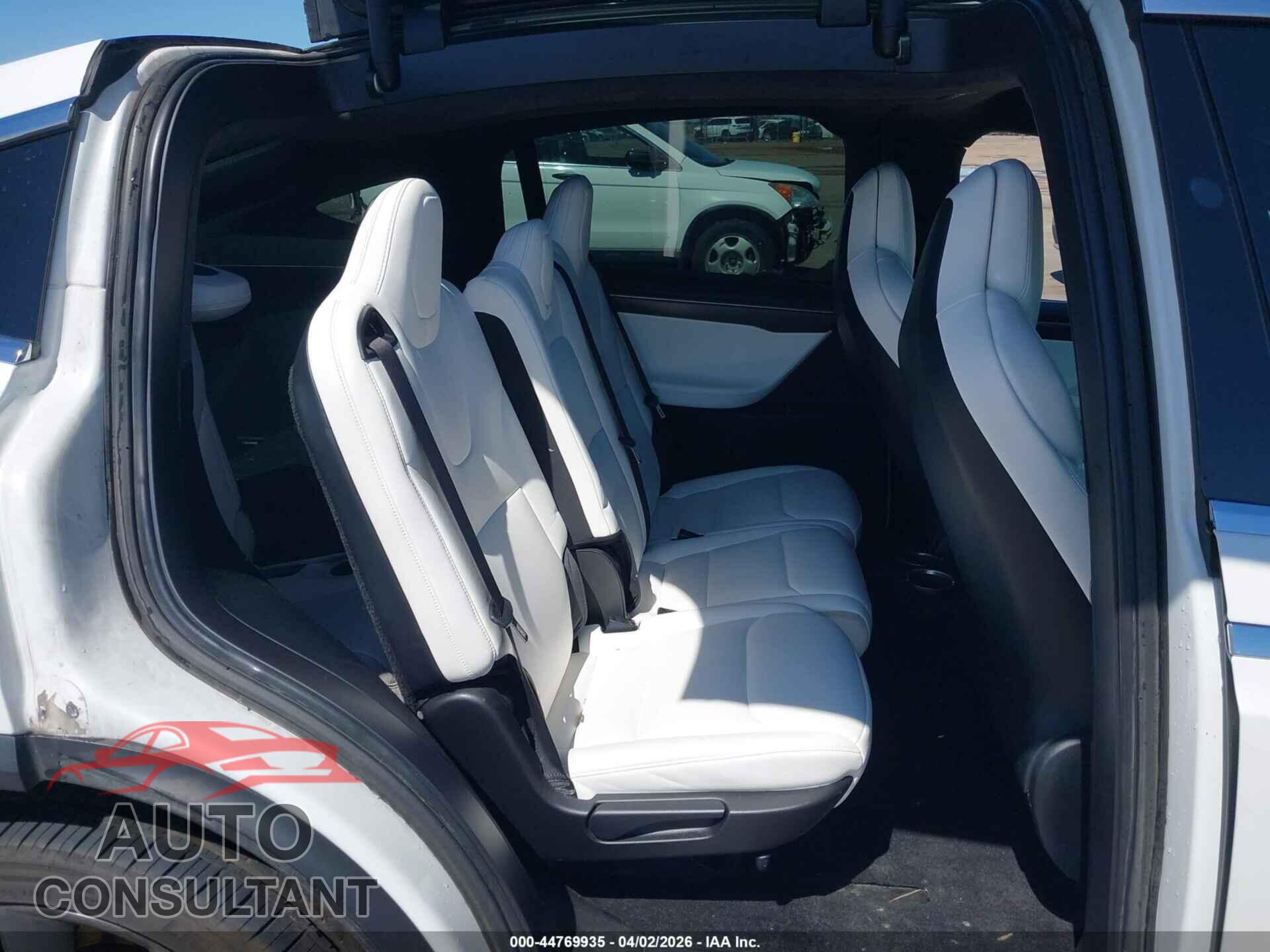 TESLA MODEL X 2017 - 5YJXCAE26HF079371