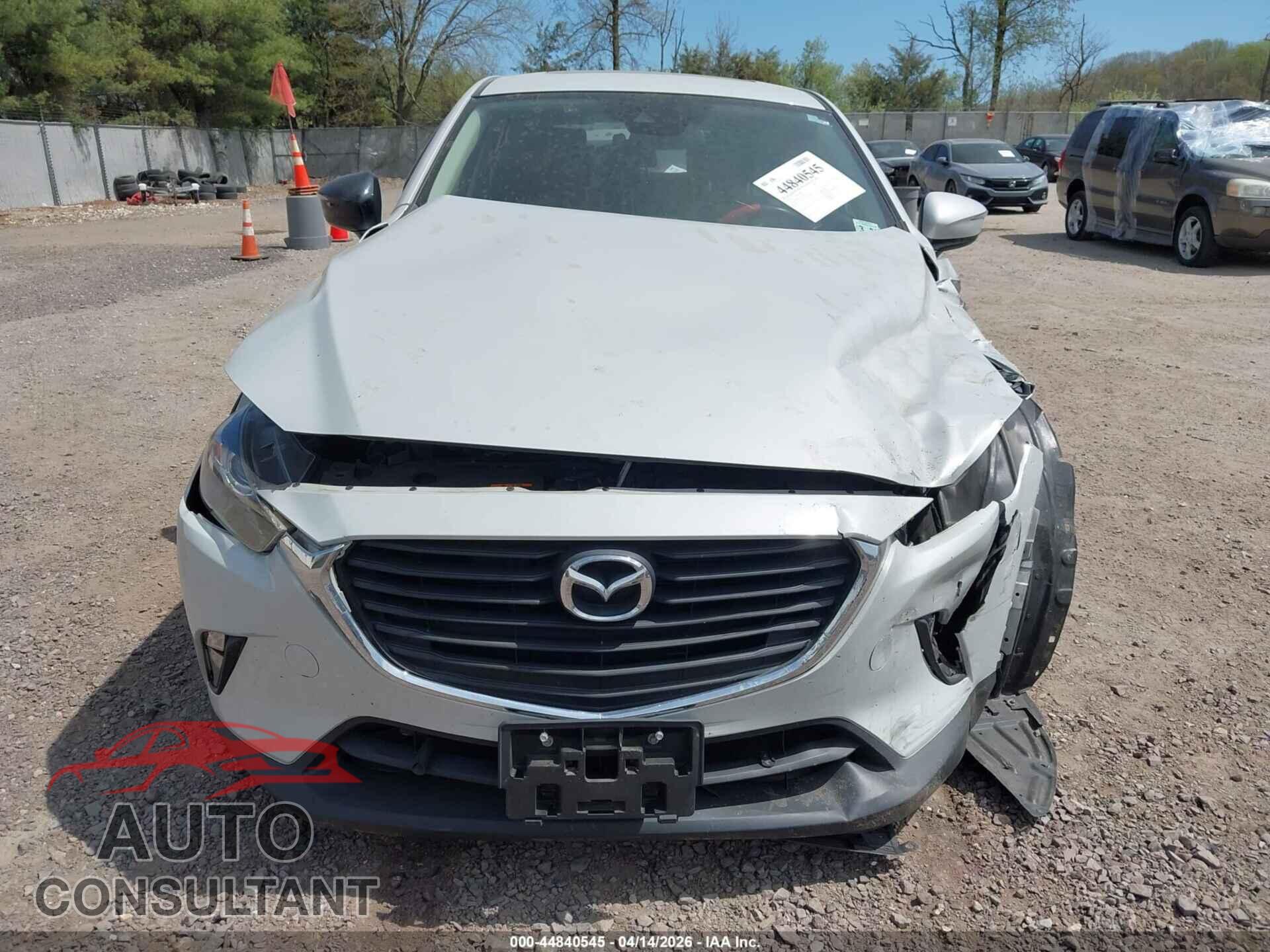 MAZDA CX-3 2018 - JM1DKFC71J0320033