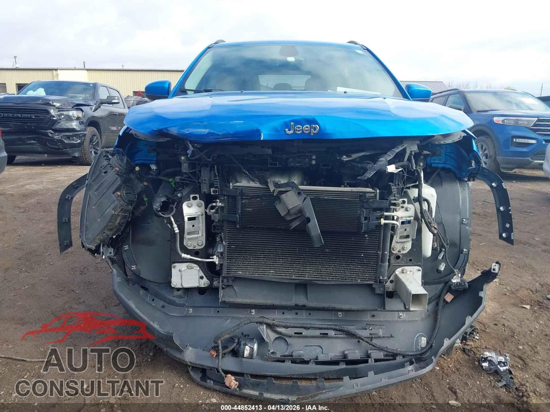 JEEP COMPASS 2018 - 3C4NJDBB4JT308236