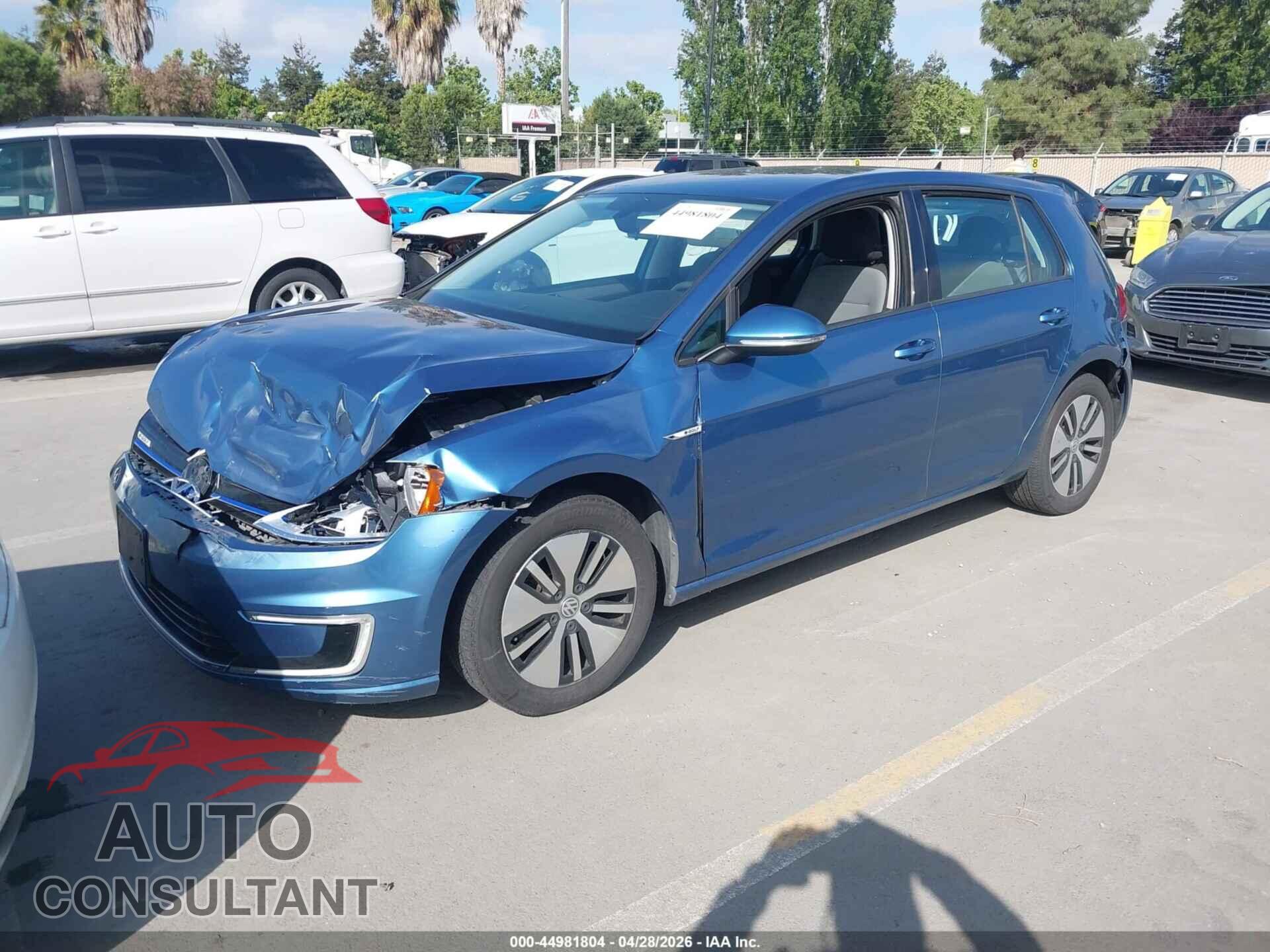 VOLKSWAGEN E-GOLF 2016 - WVWKP7AU2GW913932