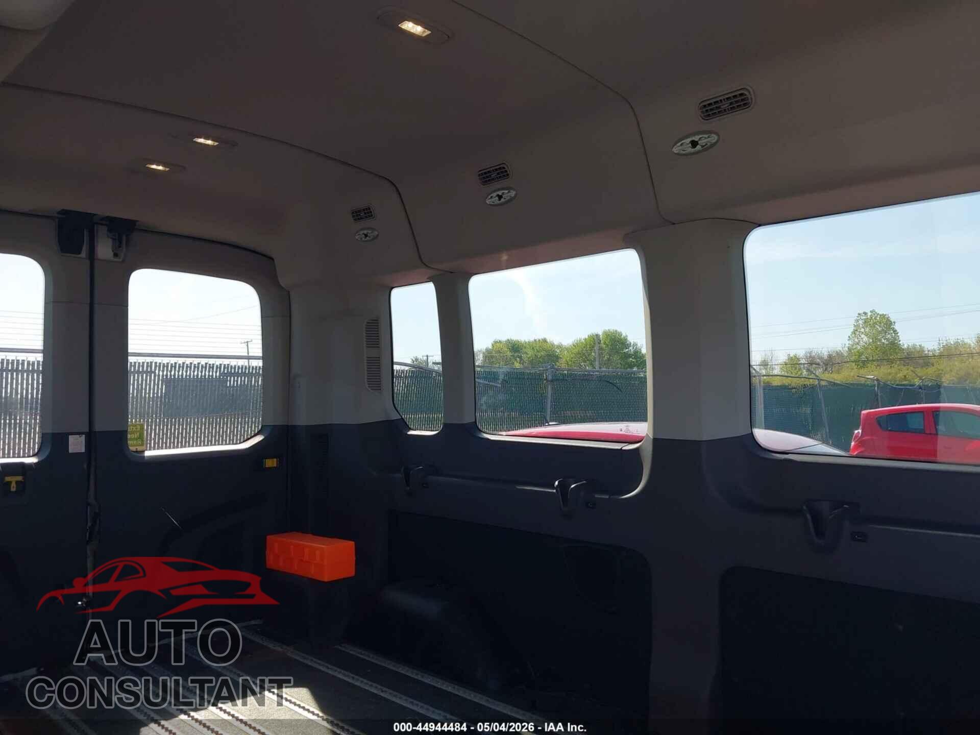FORD TRANSIT-350 PASSENGER VAN 2023 - 1FDAX2C83PKB96569