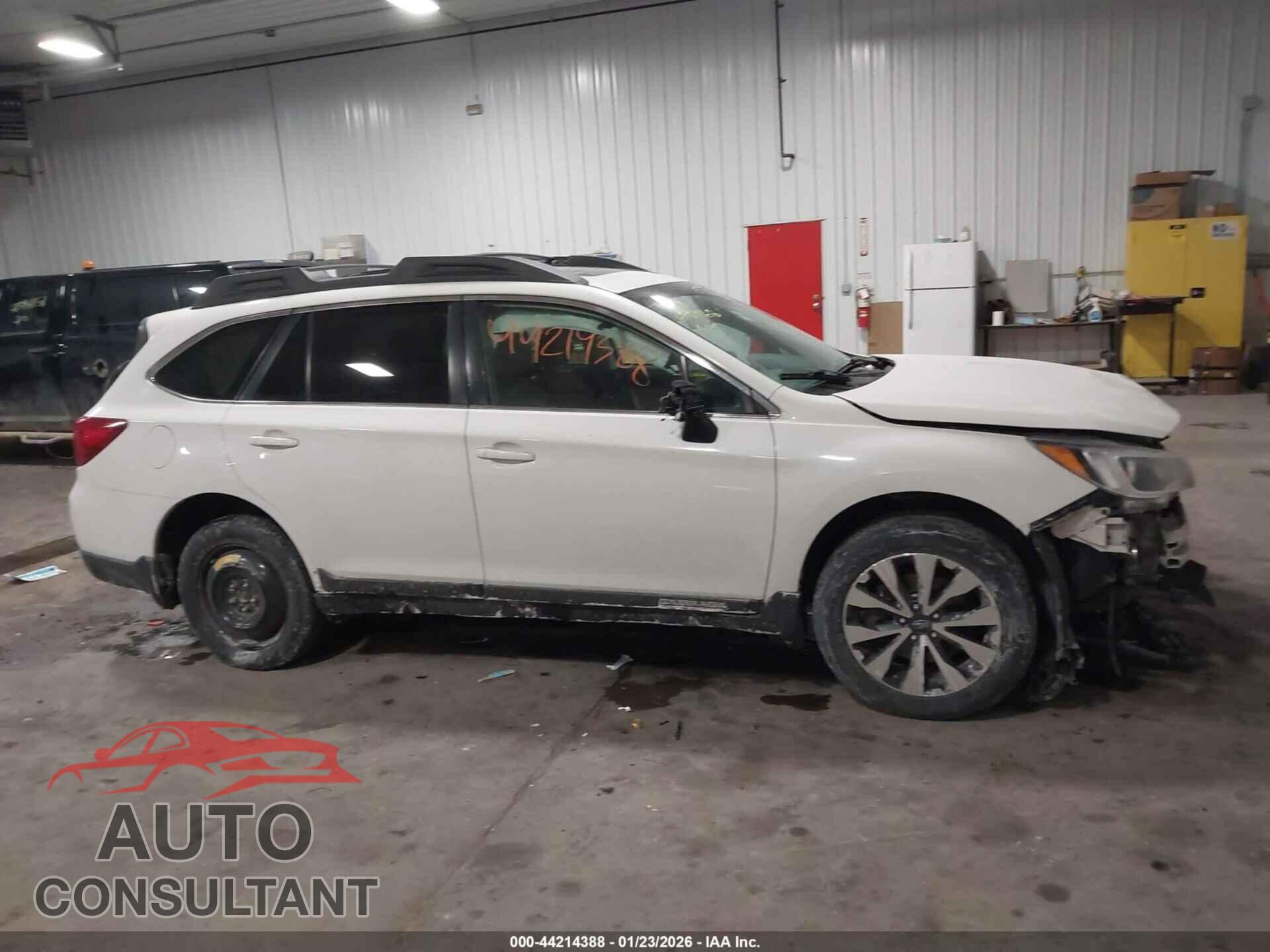 SUBARU OUTBACK 2017 - 4S4BSANC7H3331191