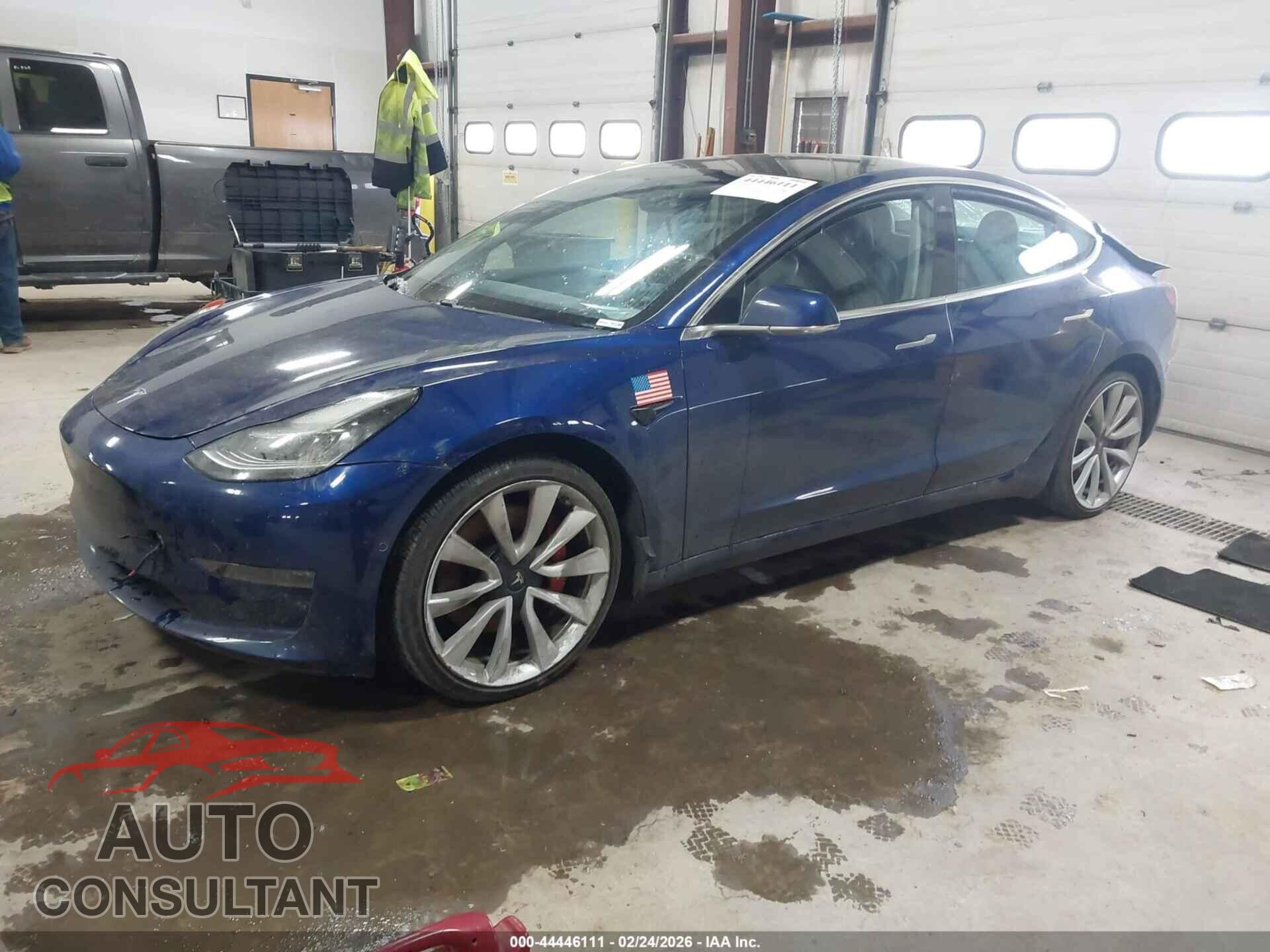 TESLA MODEL 3 2019 - 5YJ3E1EBXKF441279