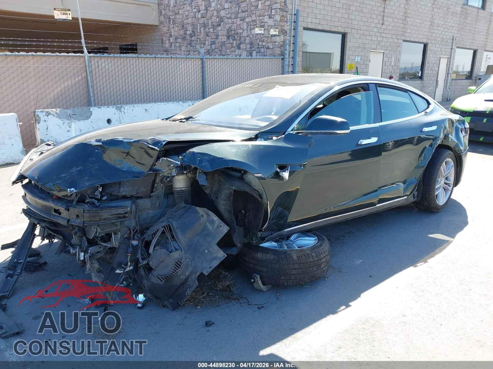 TESLA MODEL S 2014 - 5YJSA1H17EFP53722