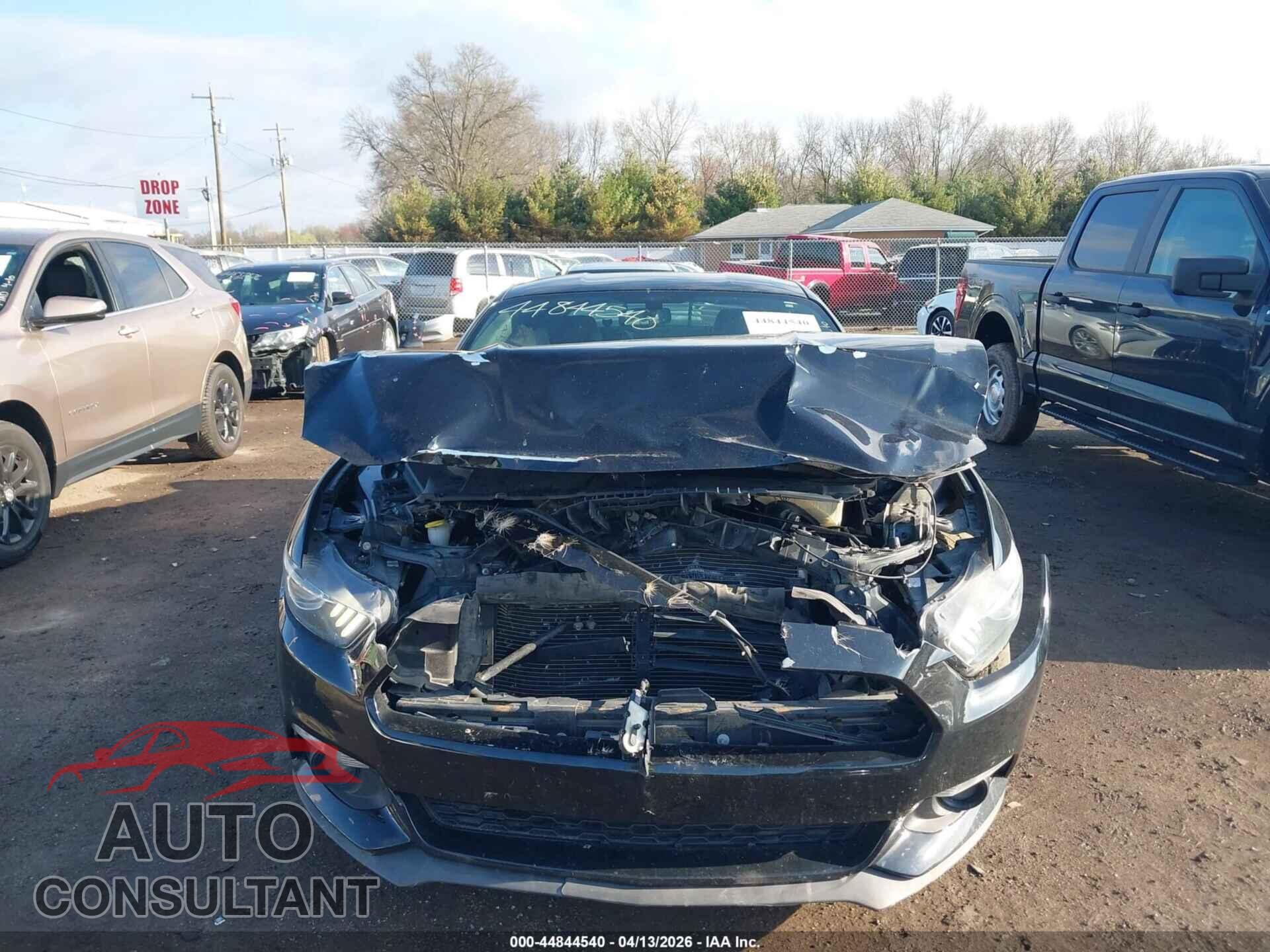FORD MUSTANG 2015 - 1FA6P8TH2F5412184