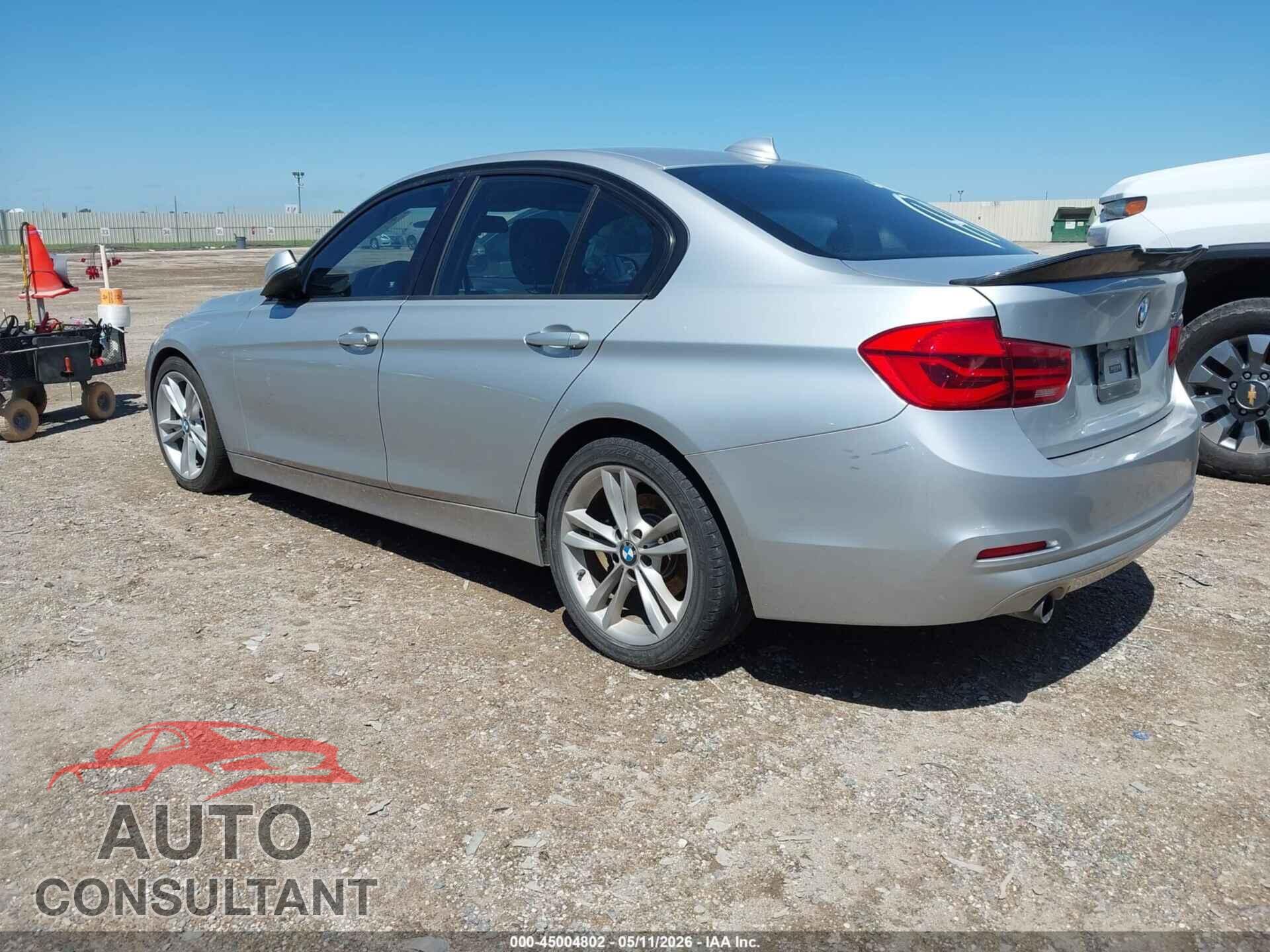 BMW 320I 2016 - WBA8A9C57GK618178