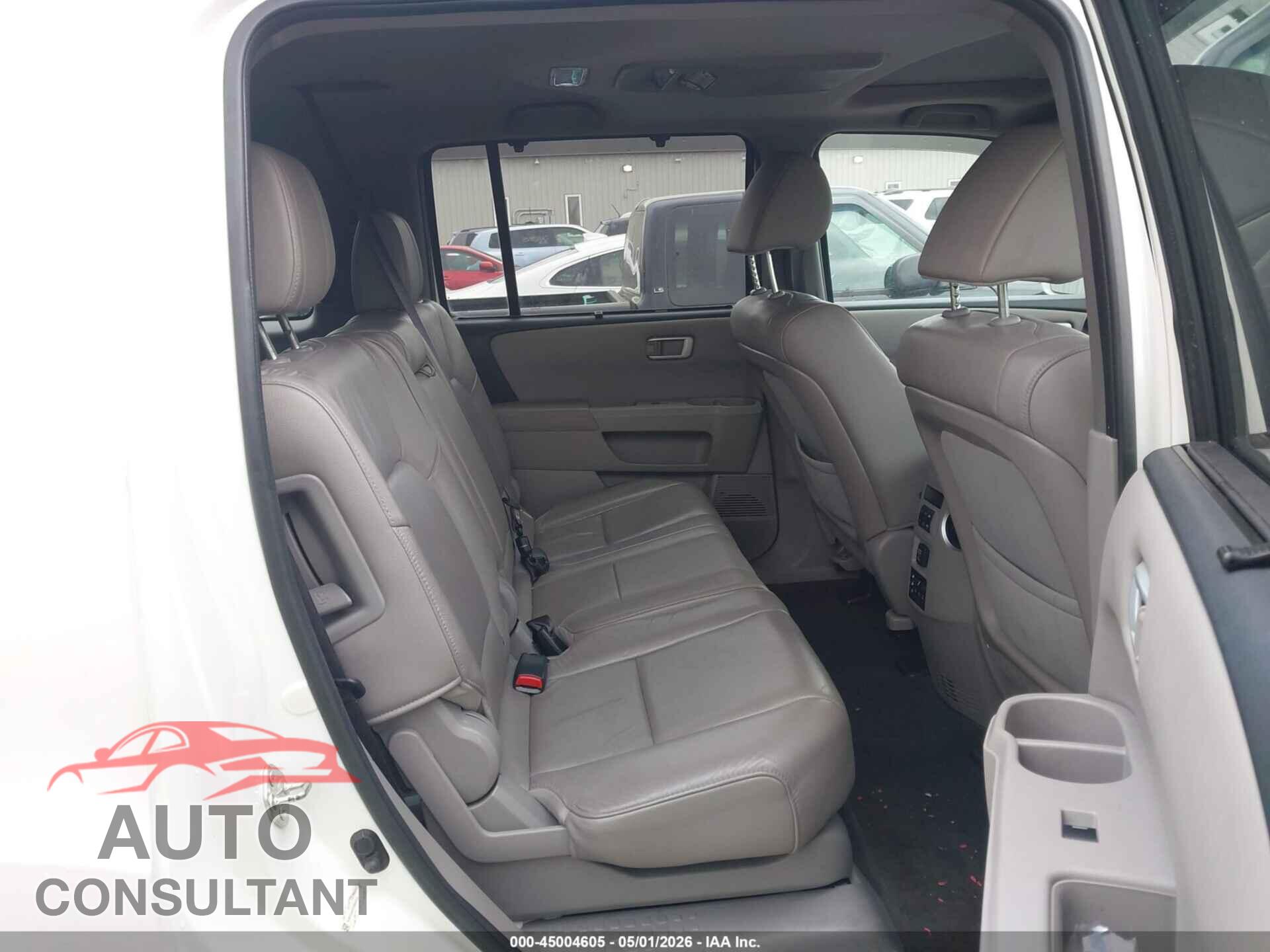 HONDA PILOT 2015 - 5FNYF4H91FB068586