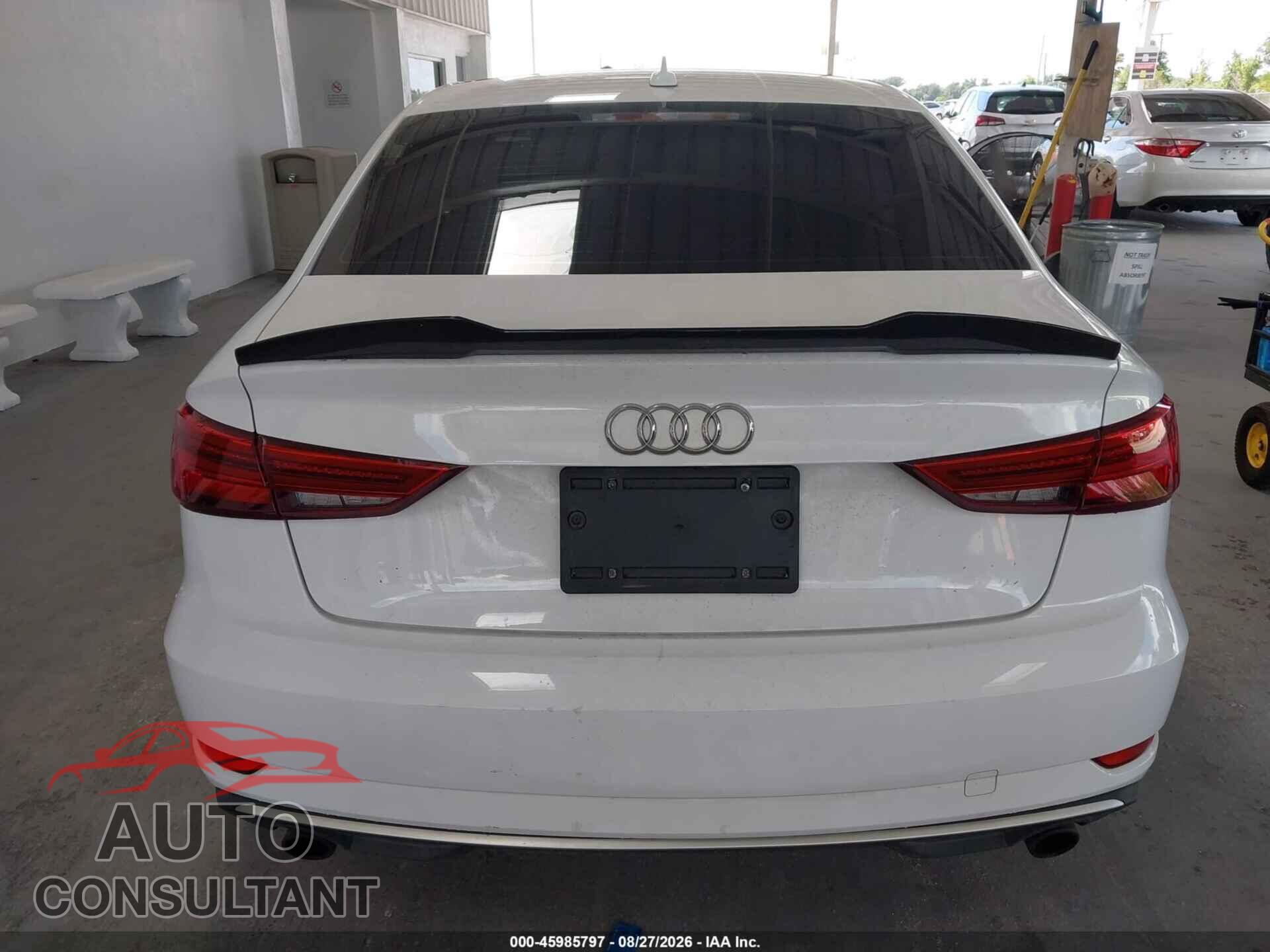AUDI A3 2017 - WAUB8GFFXH1057413
