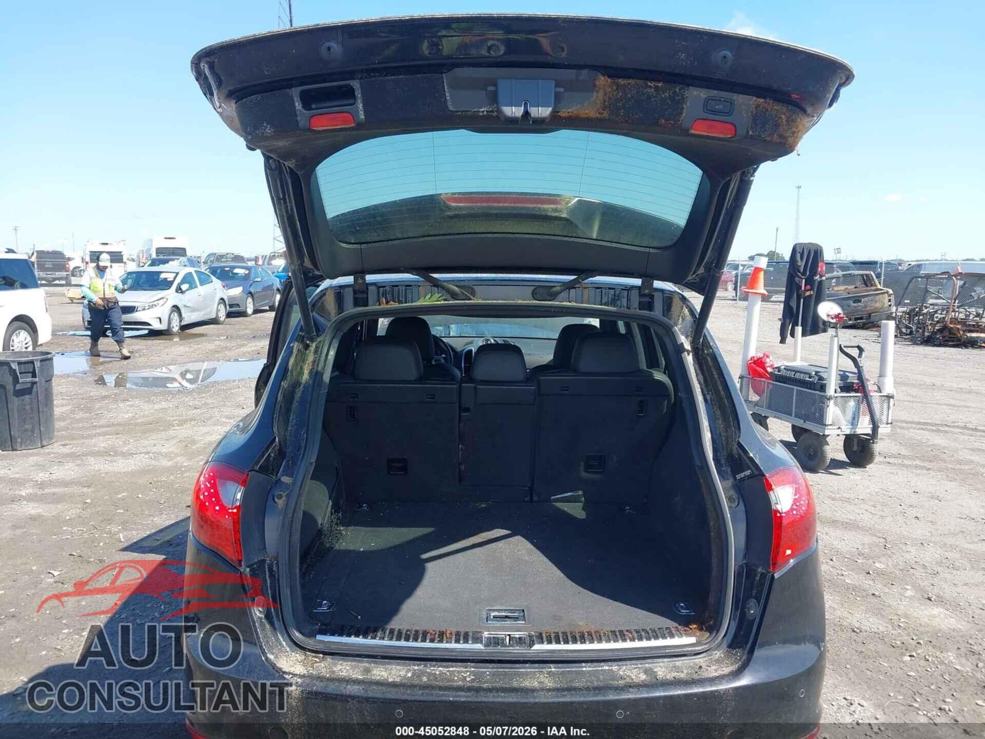 PORSCHE CAYENNE 2011 - WP1AC2A24BLA81866