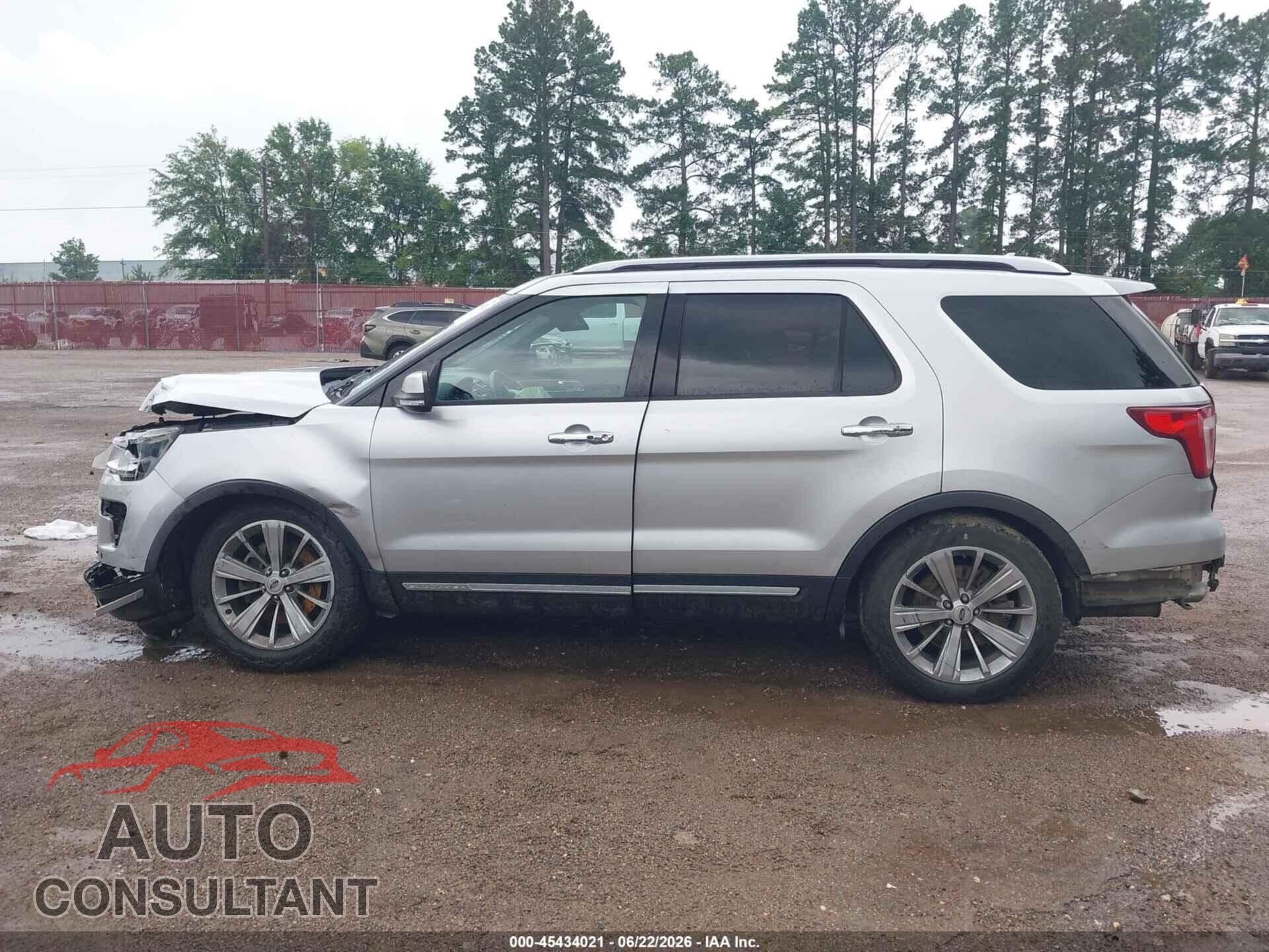 FORD EXPLORER 2018 - 1FM5K7F8XJGB57674