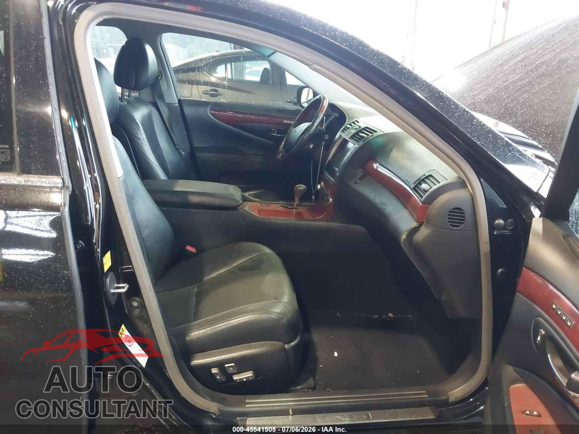 LEXUS LS 460 2011 - JTHCL5EF2B5010435
