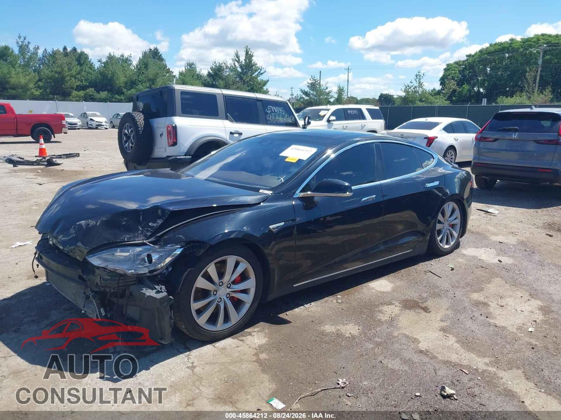 TESLA MODEL S 2016 - 5YJSA1E40GF132369