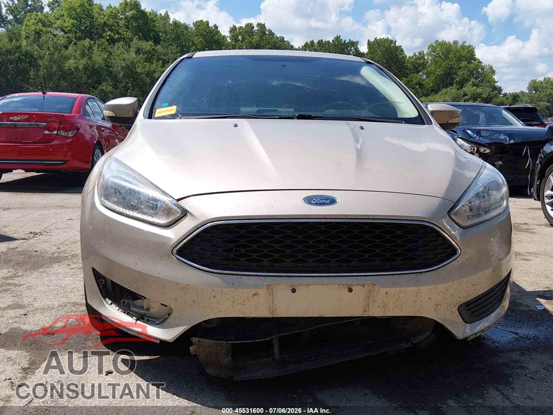 FORD FOCUS 2017 - 1FADP3F27HL324814