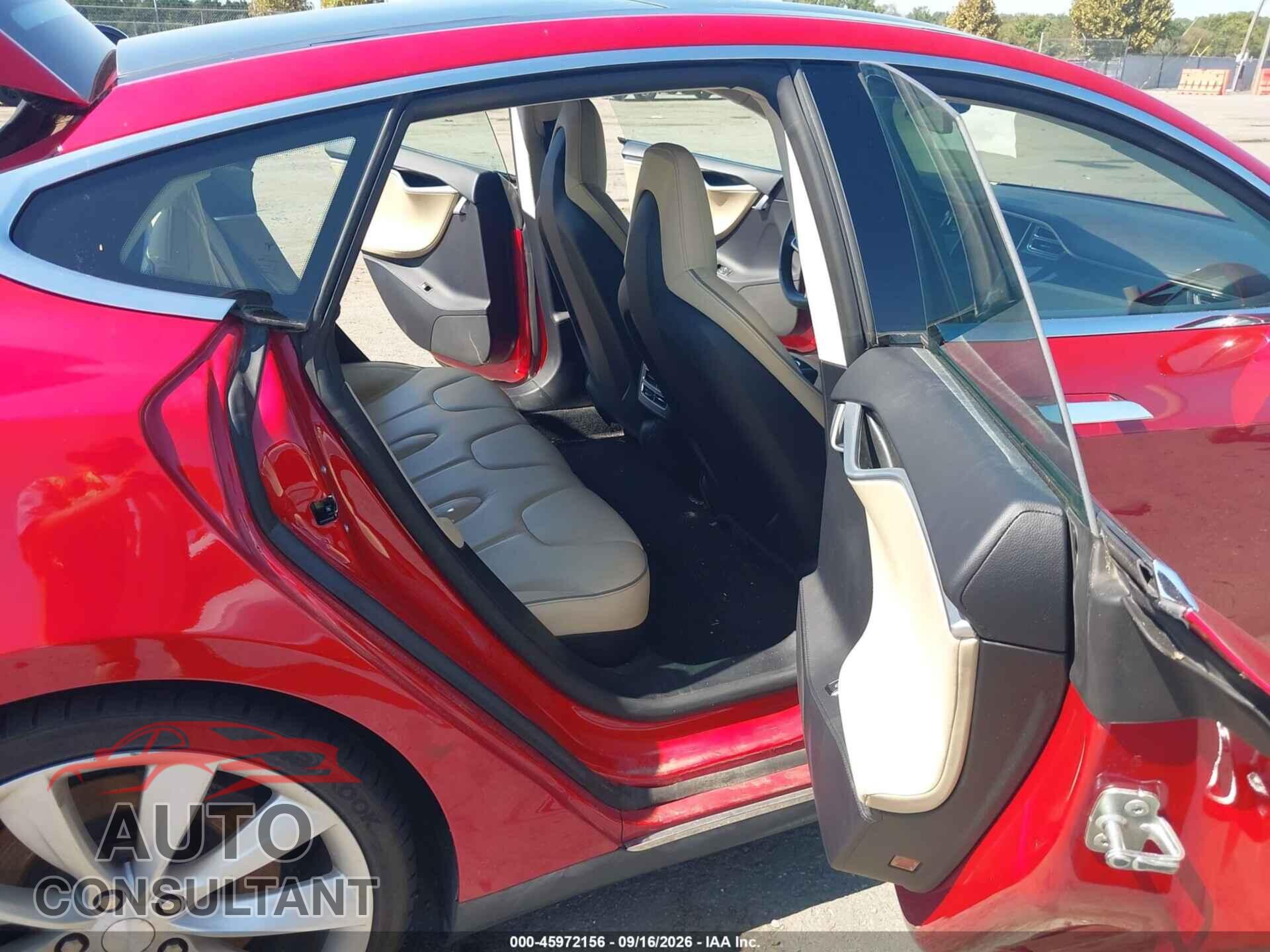 TESLA MODEL S 2013 - 5YJSA1CPXDFP09546