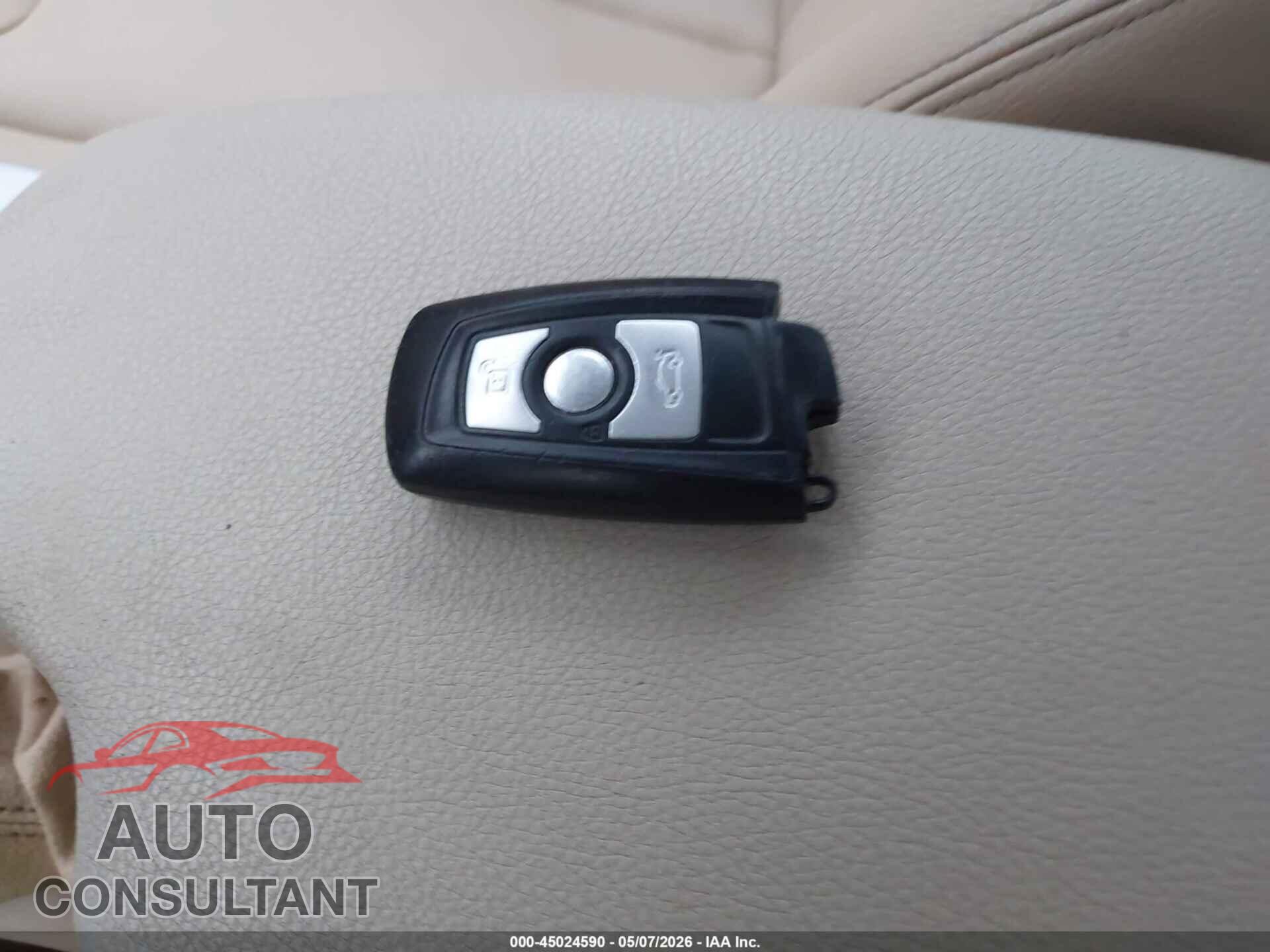 BMW 320I 2015 - WBA3B1C56FP831603