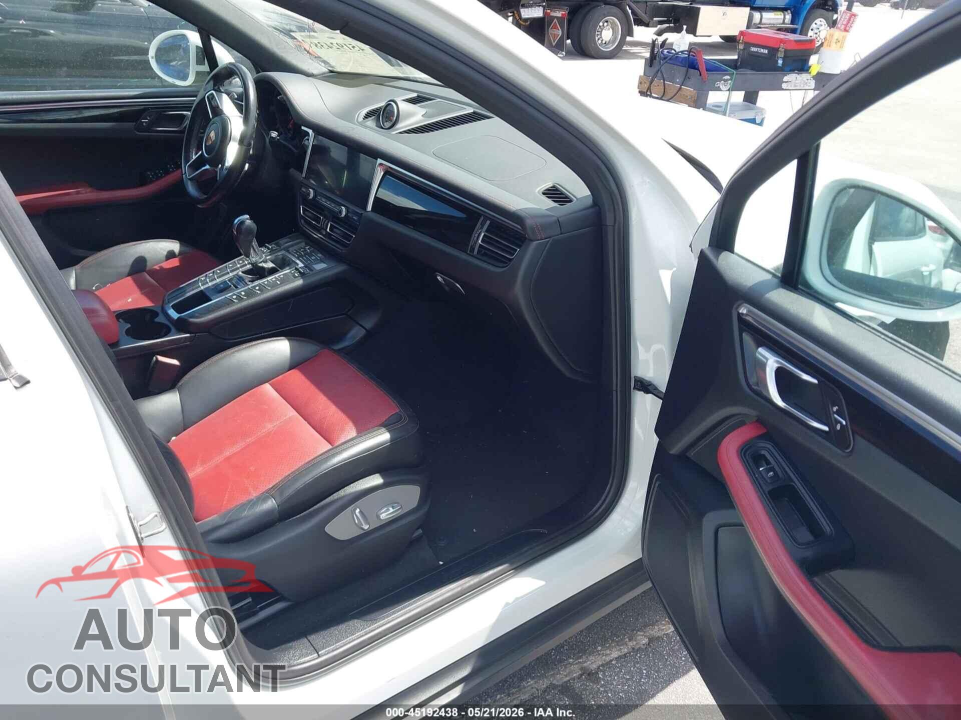 PORSCHE MACAN 2019 - WP1AA2A54KLB00545