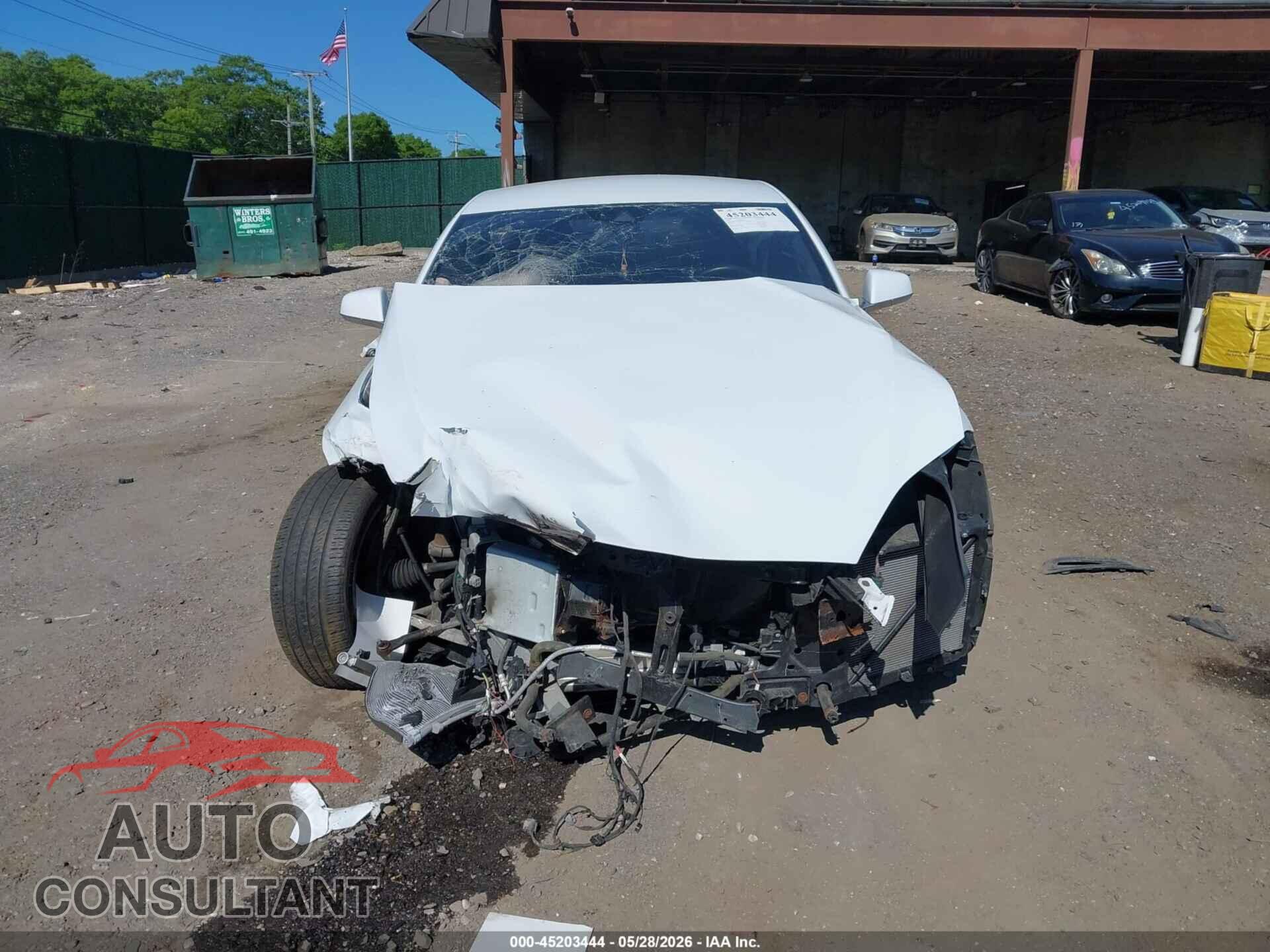 TESLA MODEL S 2015 - 5YJSA1E26FF118828