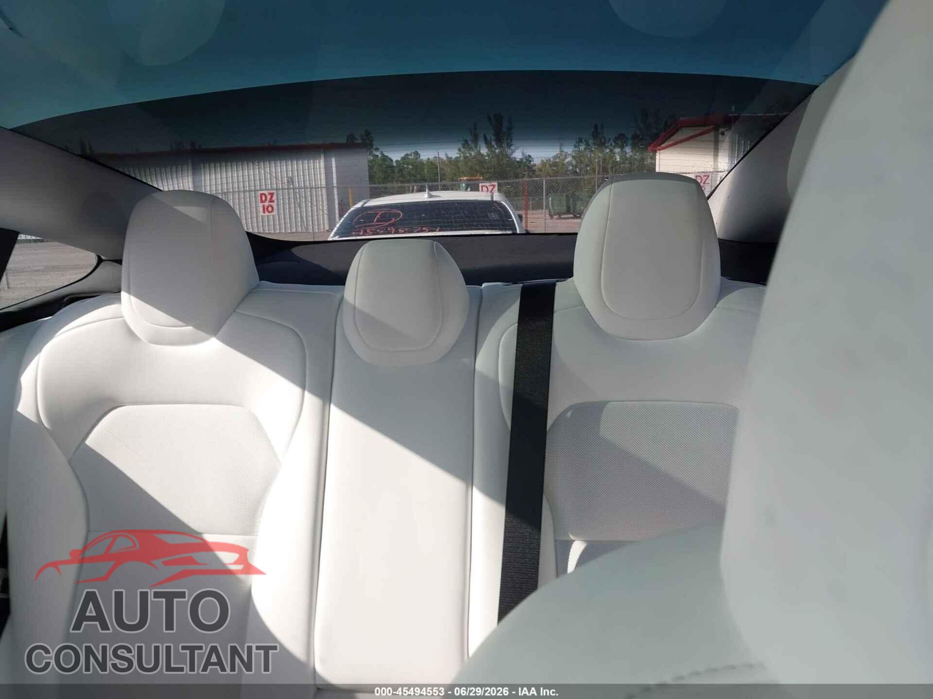 TESLA MODEL 3 2024 - 5YJ3E1EB4RF813502
