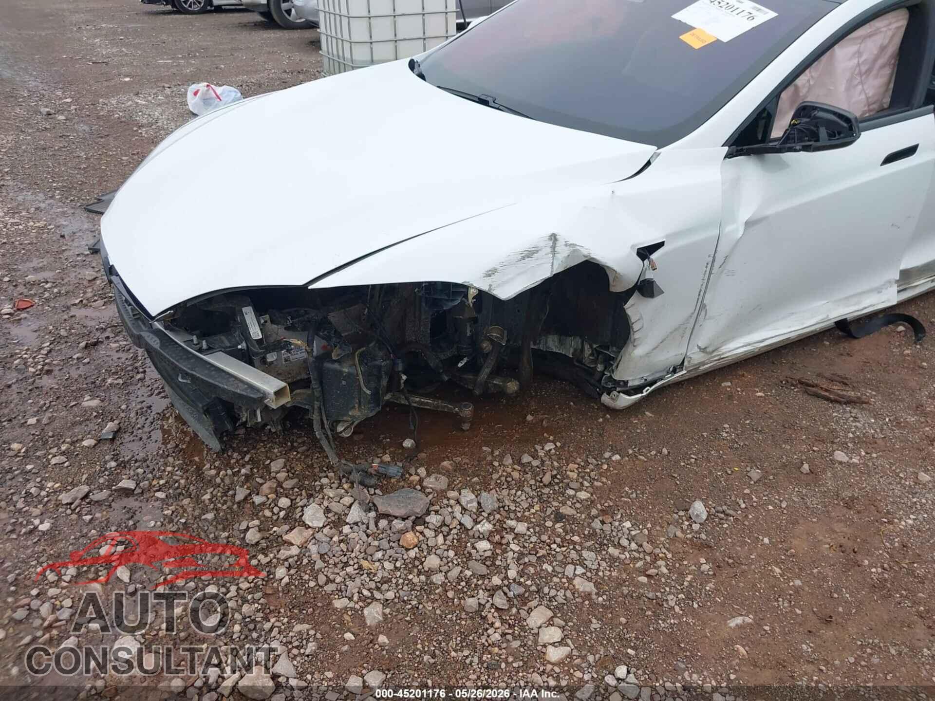 TESLA MODEL S 2021 - 5YJSA1E52MF443256