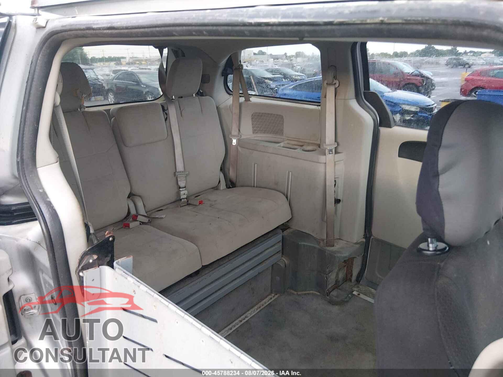 DODGE GRAND CARAVAN 2011 - 2D4RN3DG8BR628787
