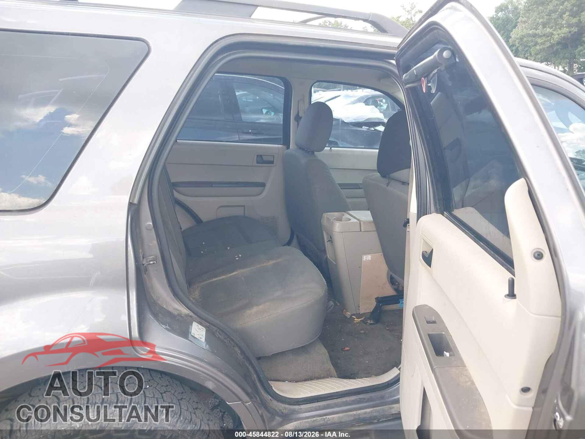 FORD ESCAPE 2011 - 1FMCU0C77BKB54668
