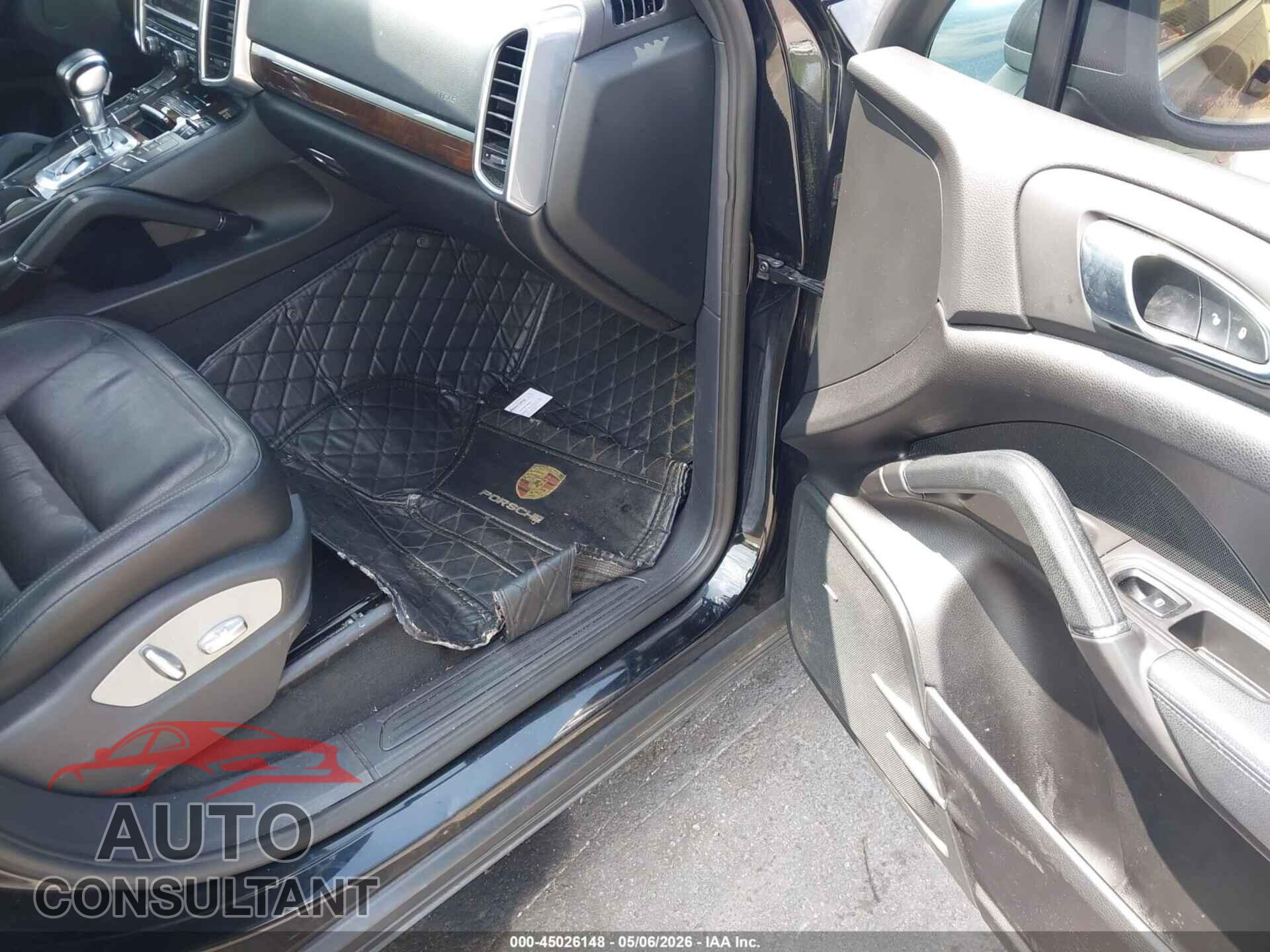 PORSCHE CAYENNE 2012 - WP1AA2A21CLA05402