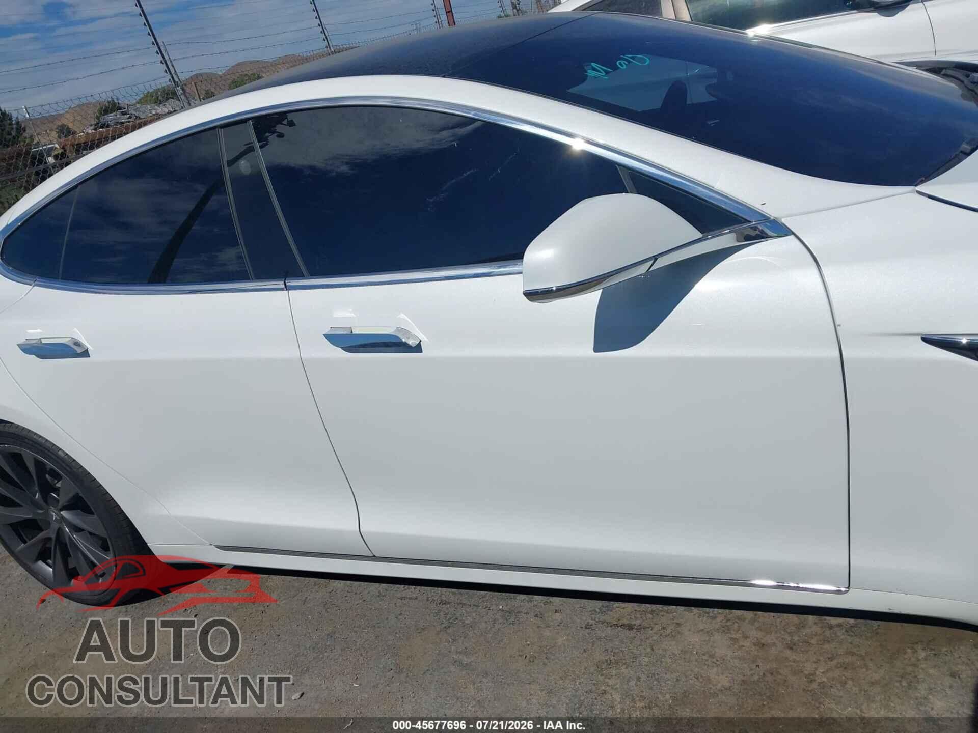 TESLA MODEL S 2021 - 5YJSA1E2XMF424704