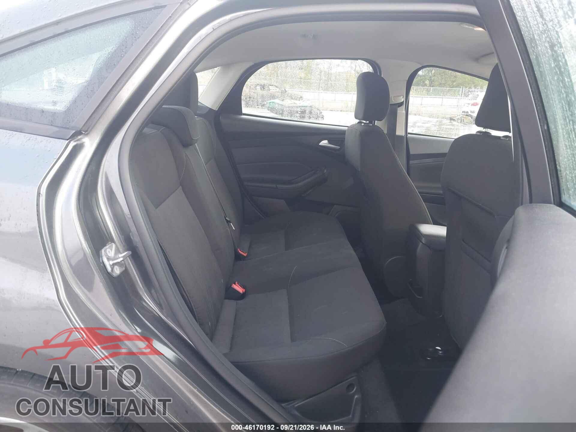 FORD FOCUS 2015 - 1FADP3F2XFL255579
