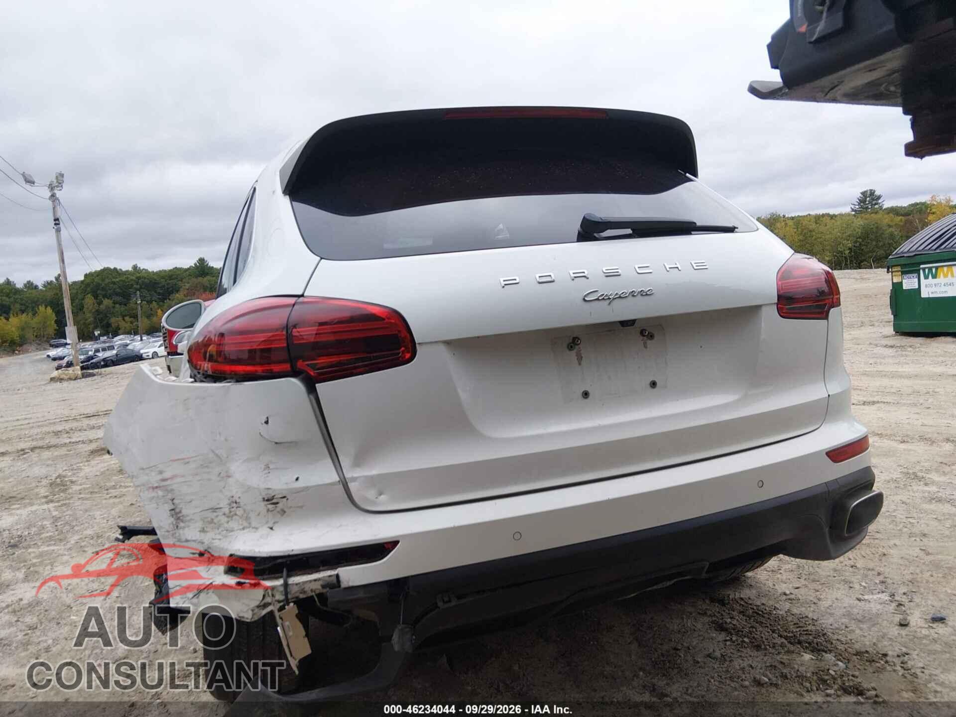 PORSCHE CAYENNE 2016 - WP1AA2A24GKA08628