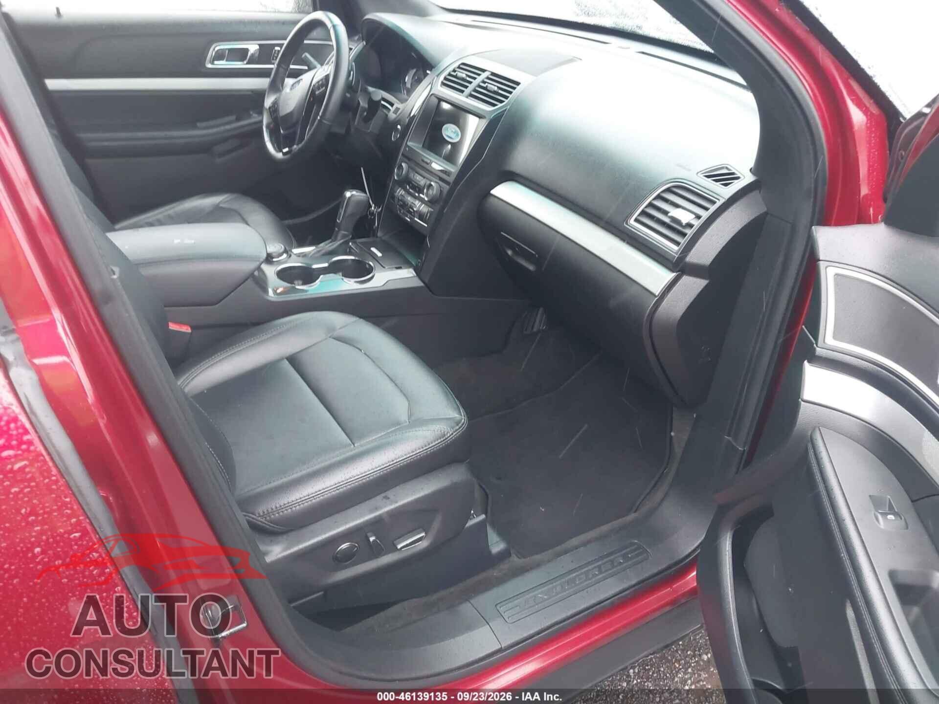 FORD EXPLORER 2017 - 1FM5K8D8XHGA40292