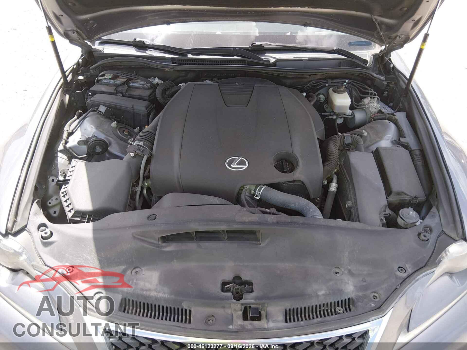 LEXUS IS 250 2015 - JTHCF1D26F5023855