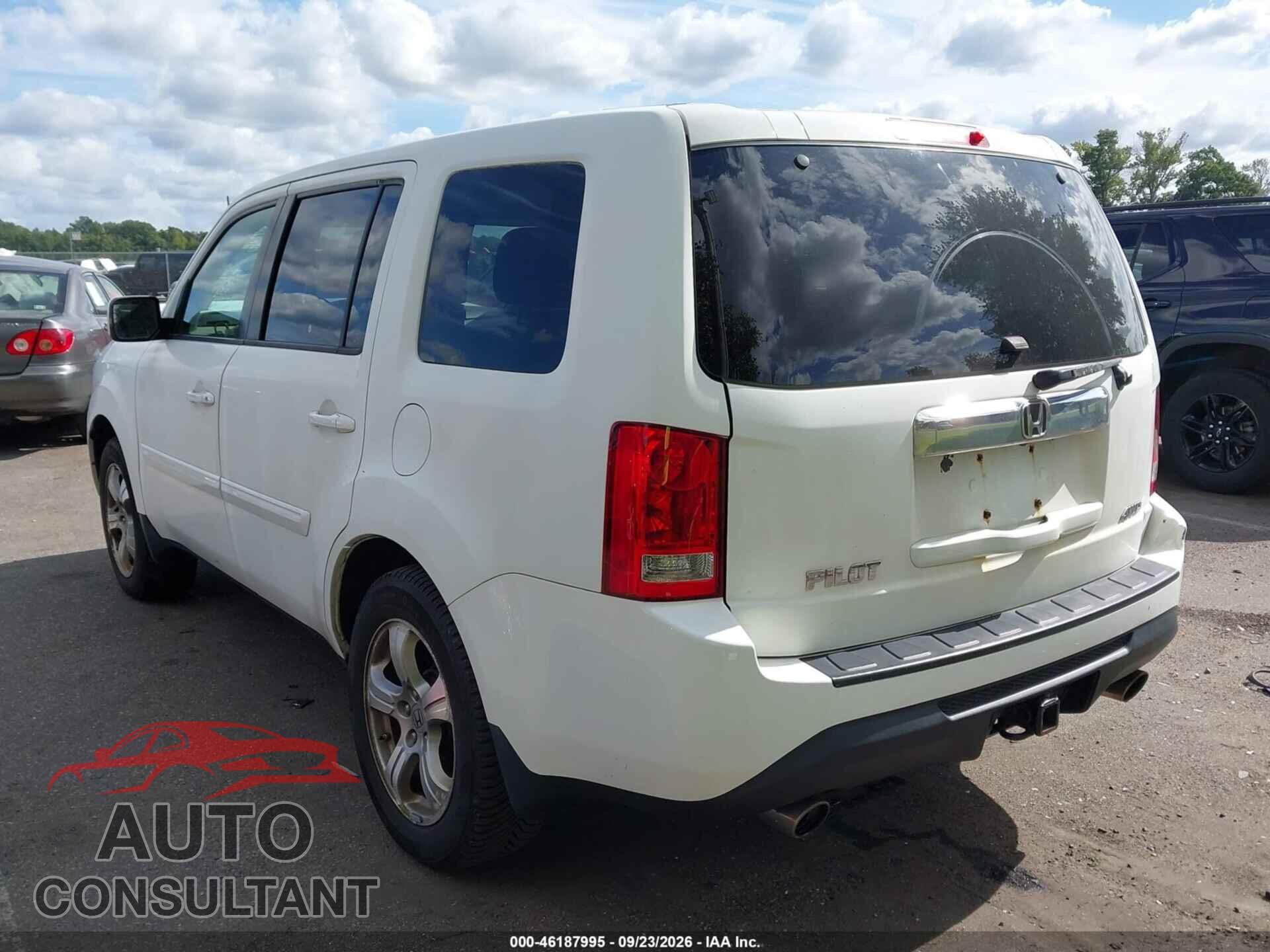 HONDA PILOT 2013 - 5FNYF4H53DB013177