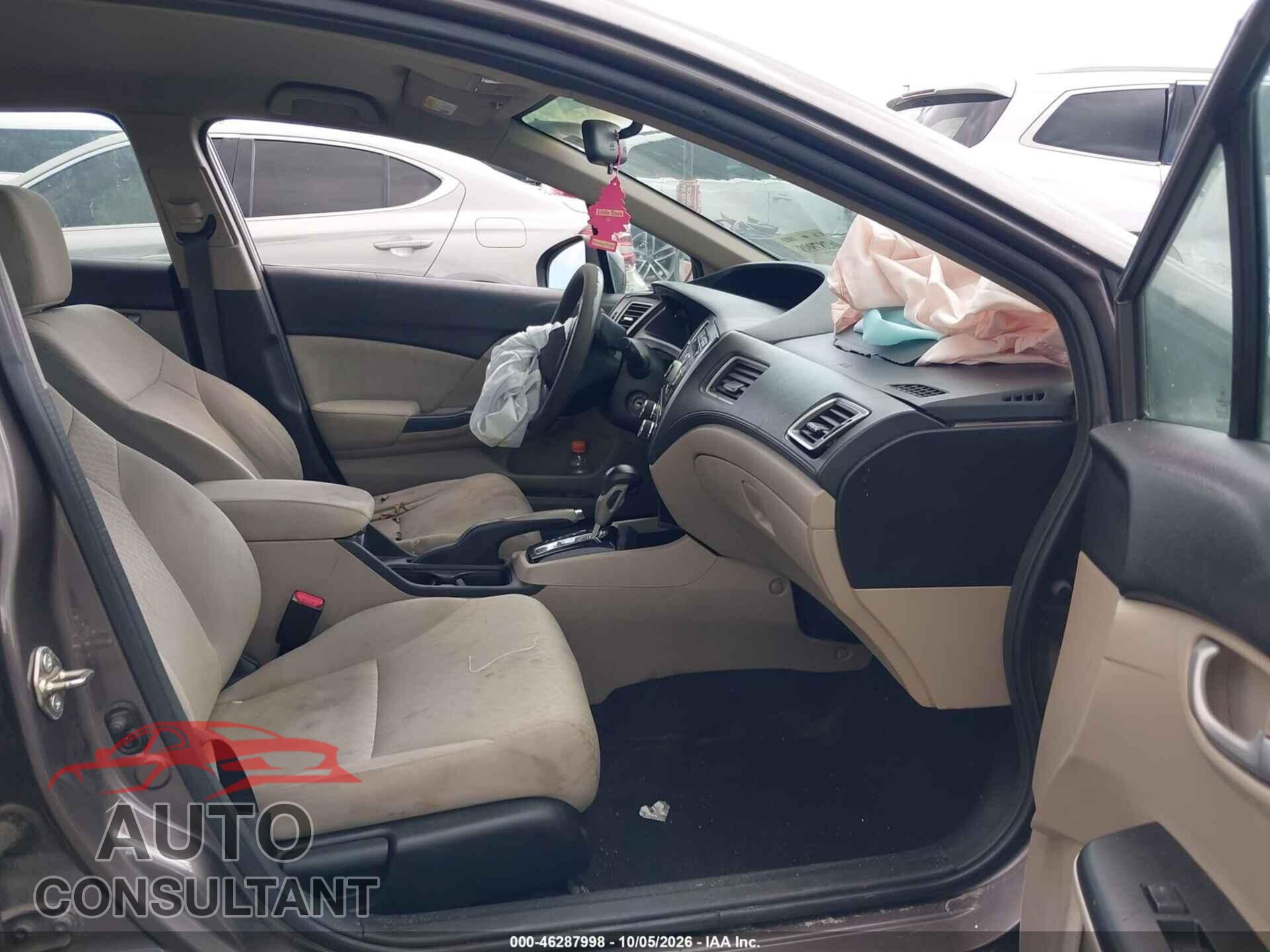 HONDA CIVIC 2015 - 19XFB2F59FE095774