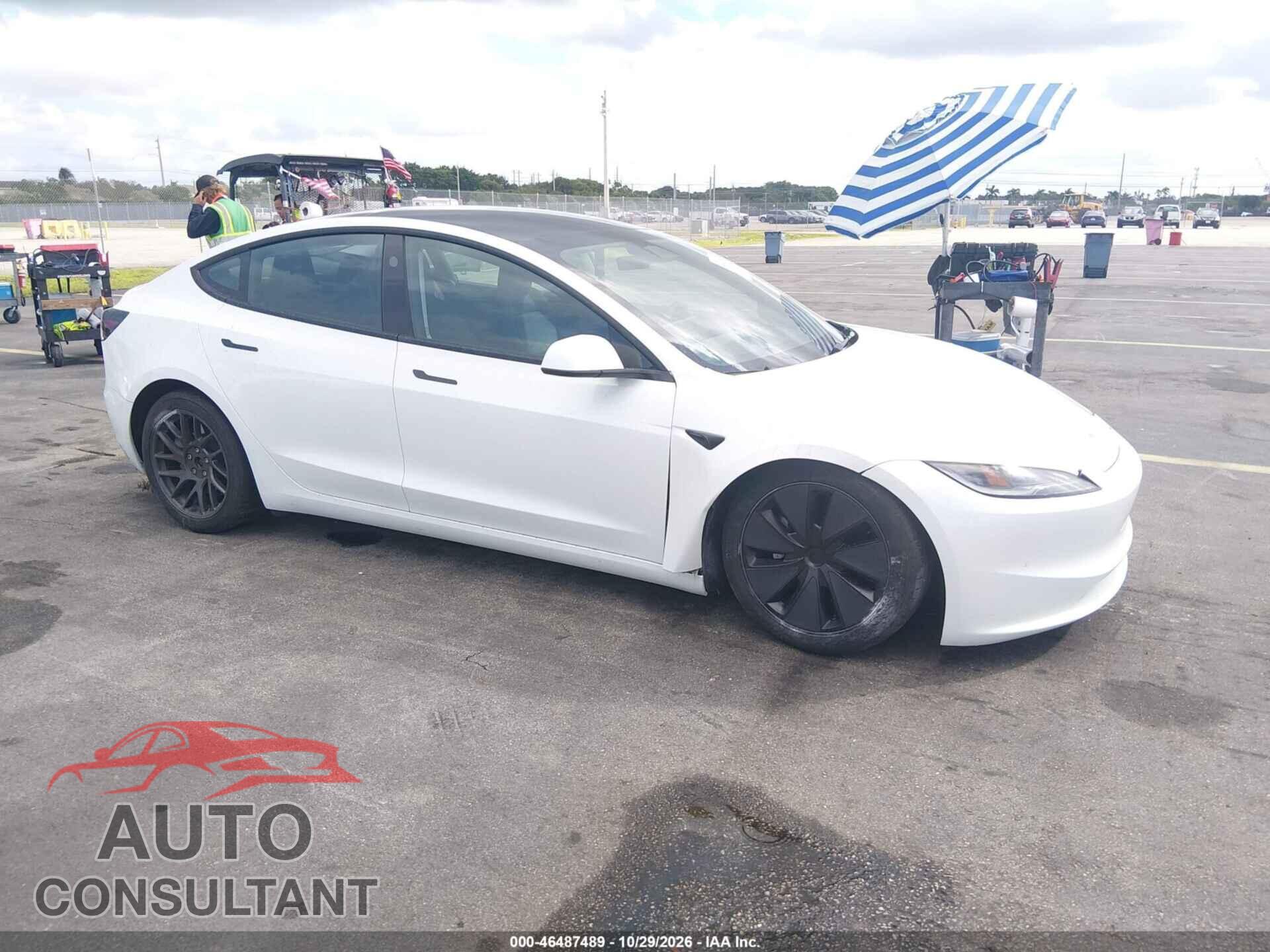 TESLA MODEL 3 2025 - 5YJ3E1EA8SF986033