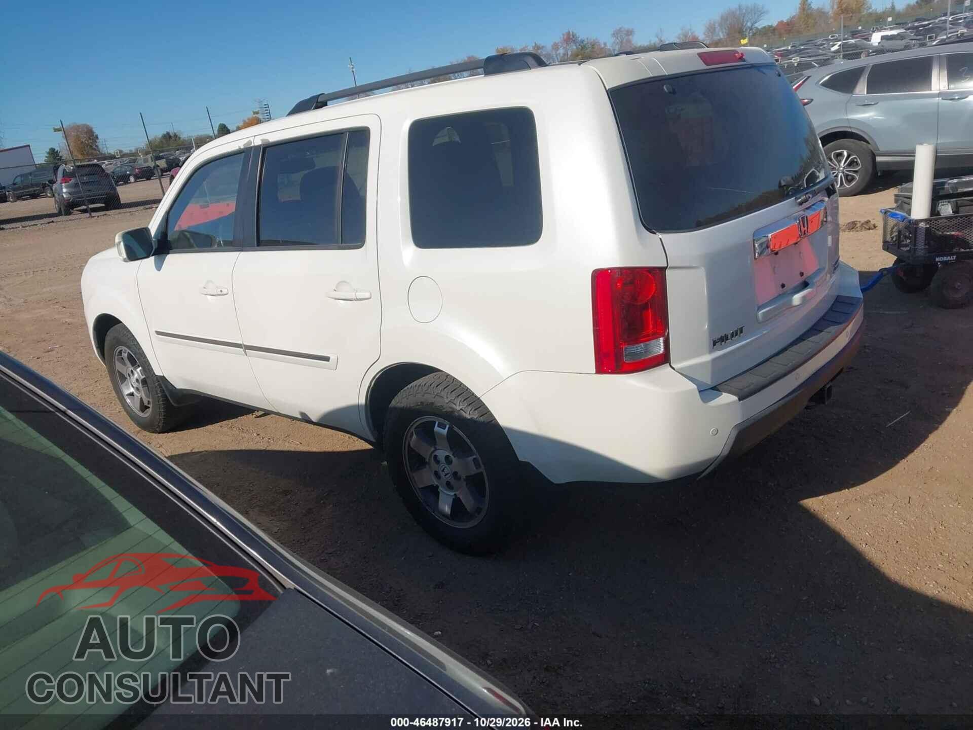 HONDA PILOT 2011 - 5FNYF4H92BB104957