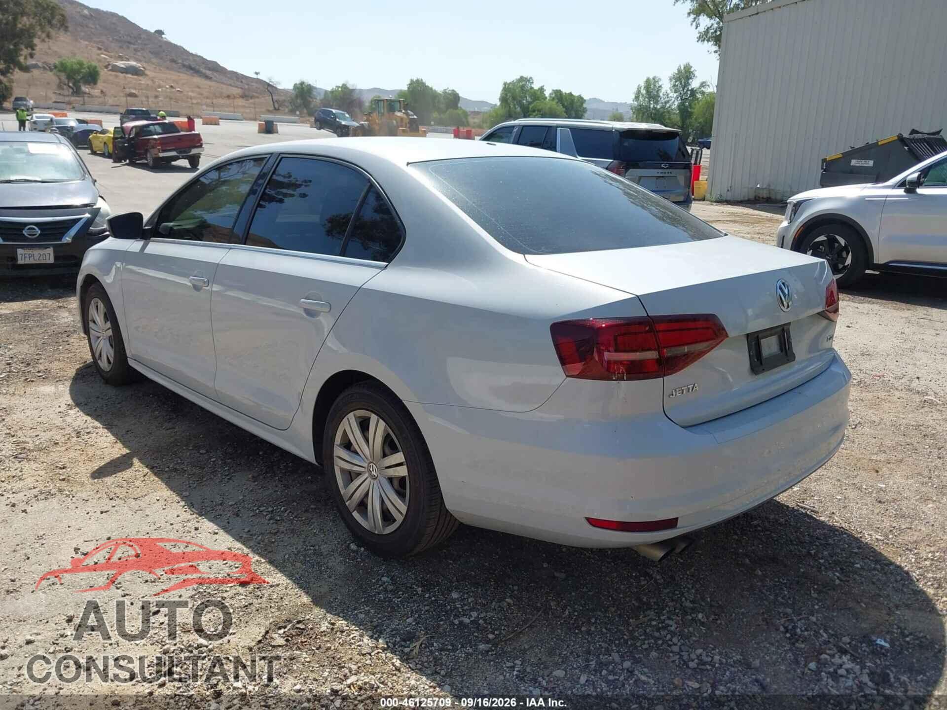 VOLKSWAGEN JETTA 2017 - 3VW2B7AJXHM320483