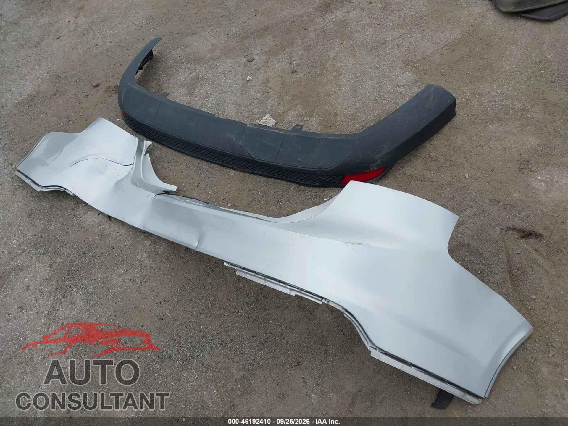 FORD FOCUS 2013 - 1FADP3F22DL105219
