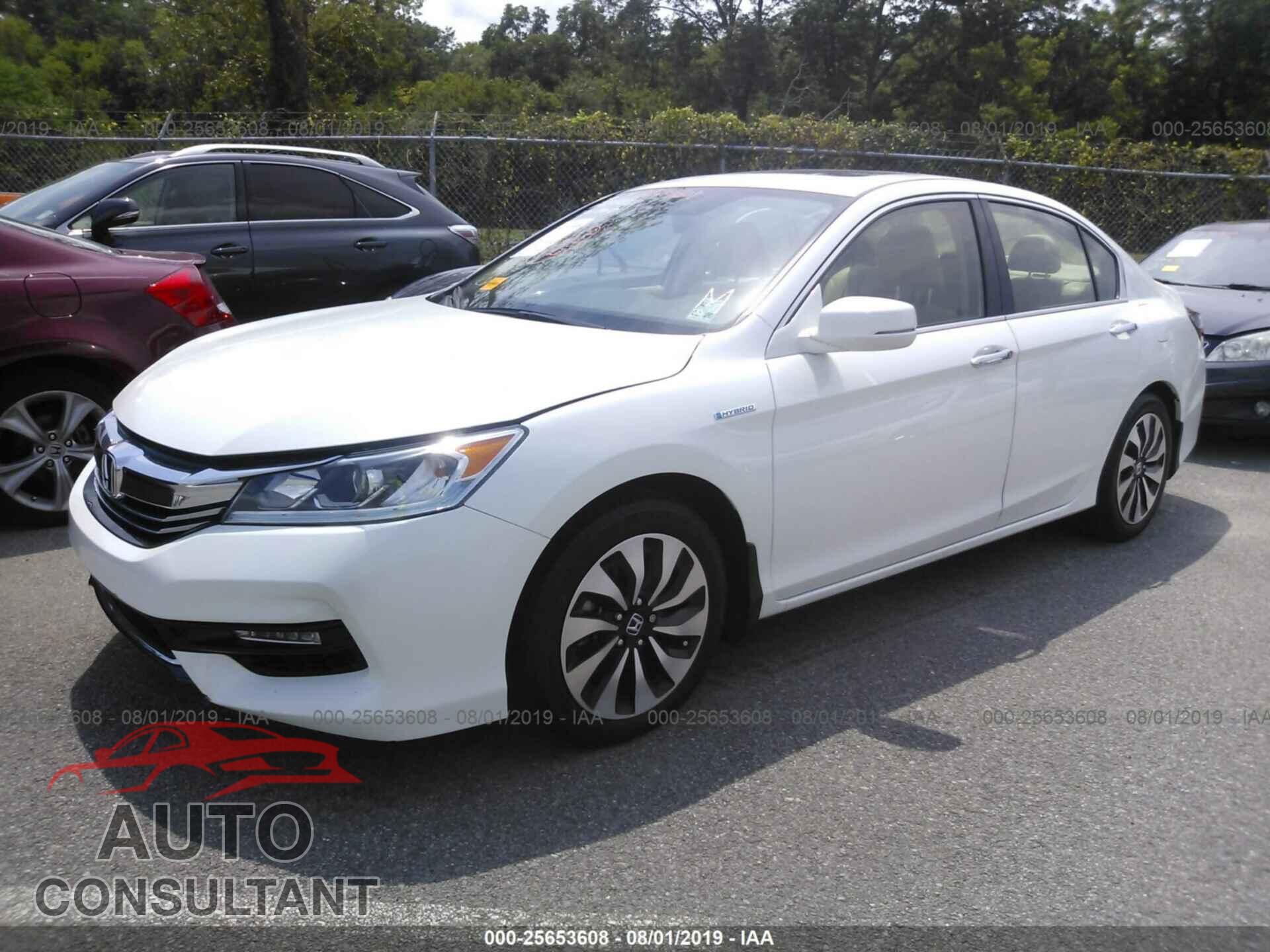 HONDA ACCORD 2017 - JHMCR6F59HC009958