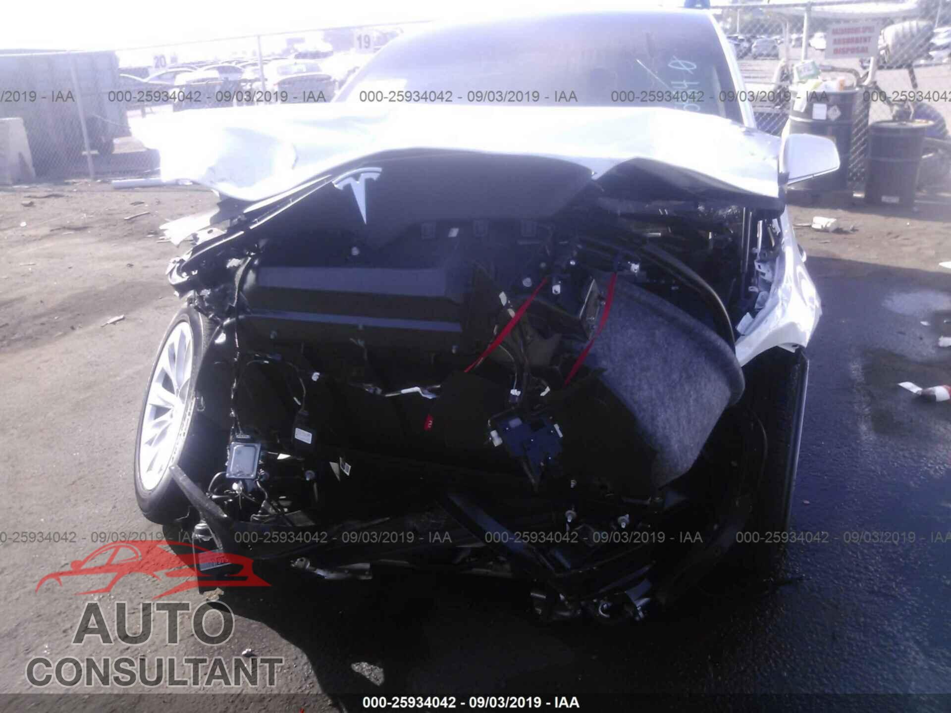 TESLA MODEL X 2019 - 5YJXCBE24KF188764