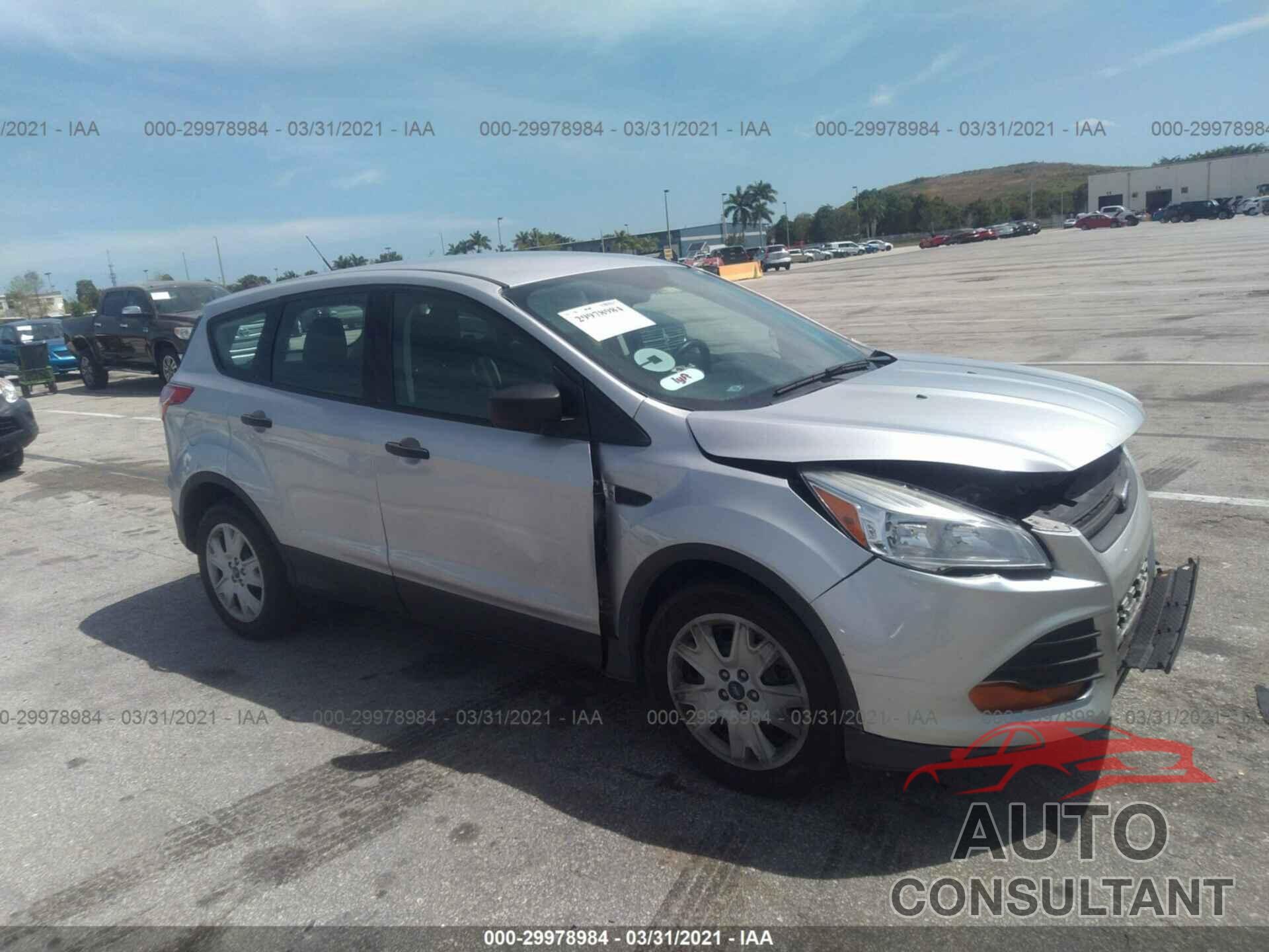 FORD ESCAPE 2016 - 1FMCU0F70GUB89348