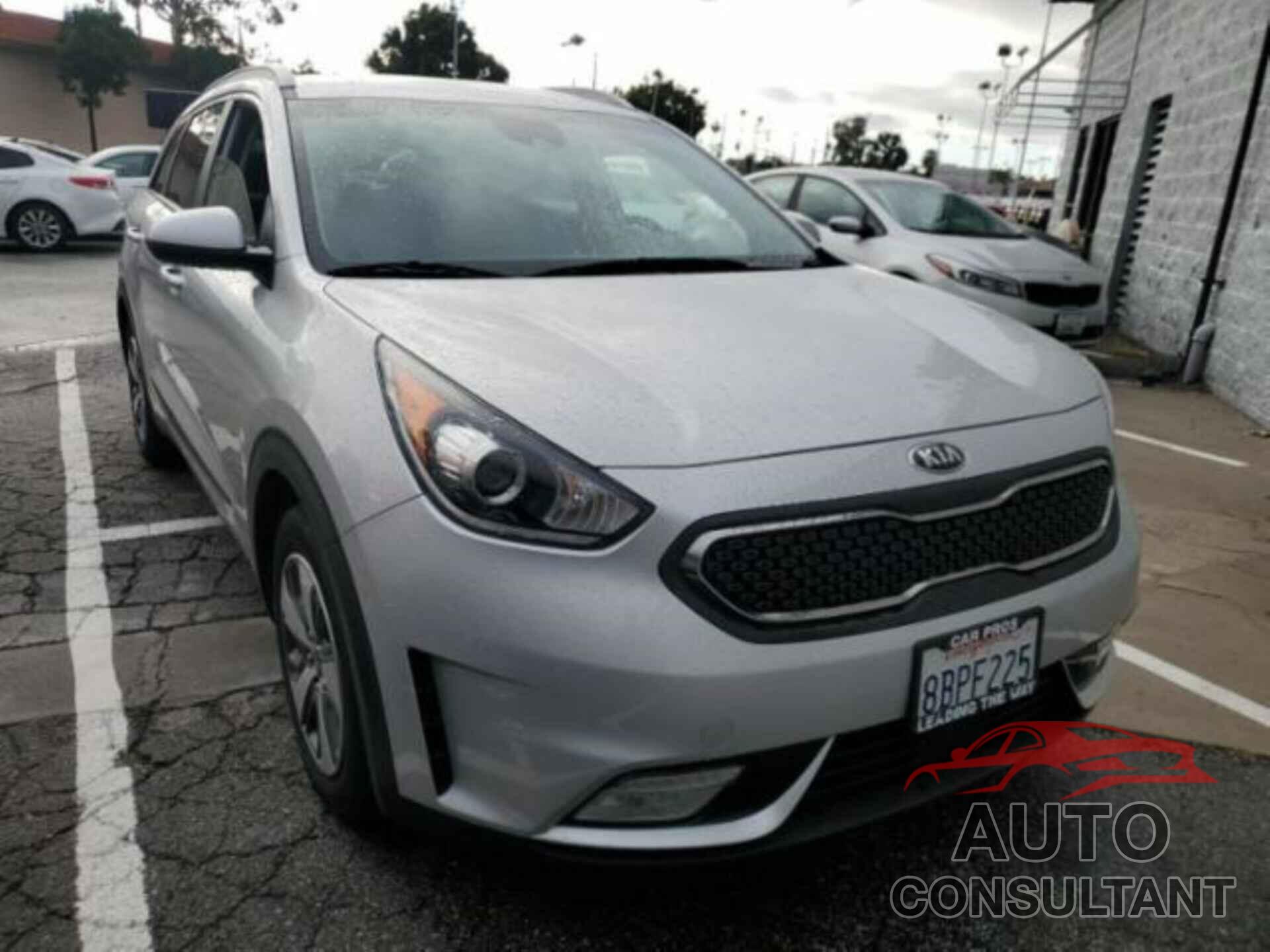 KIA NIRO 2018 - KNDCB3LCXJ5148319