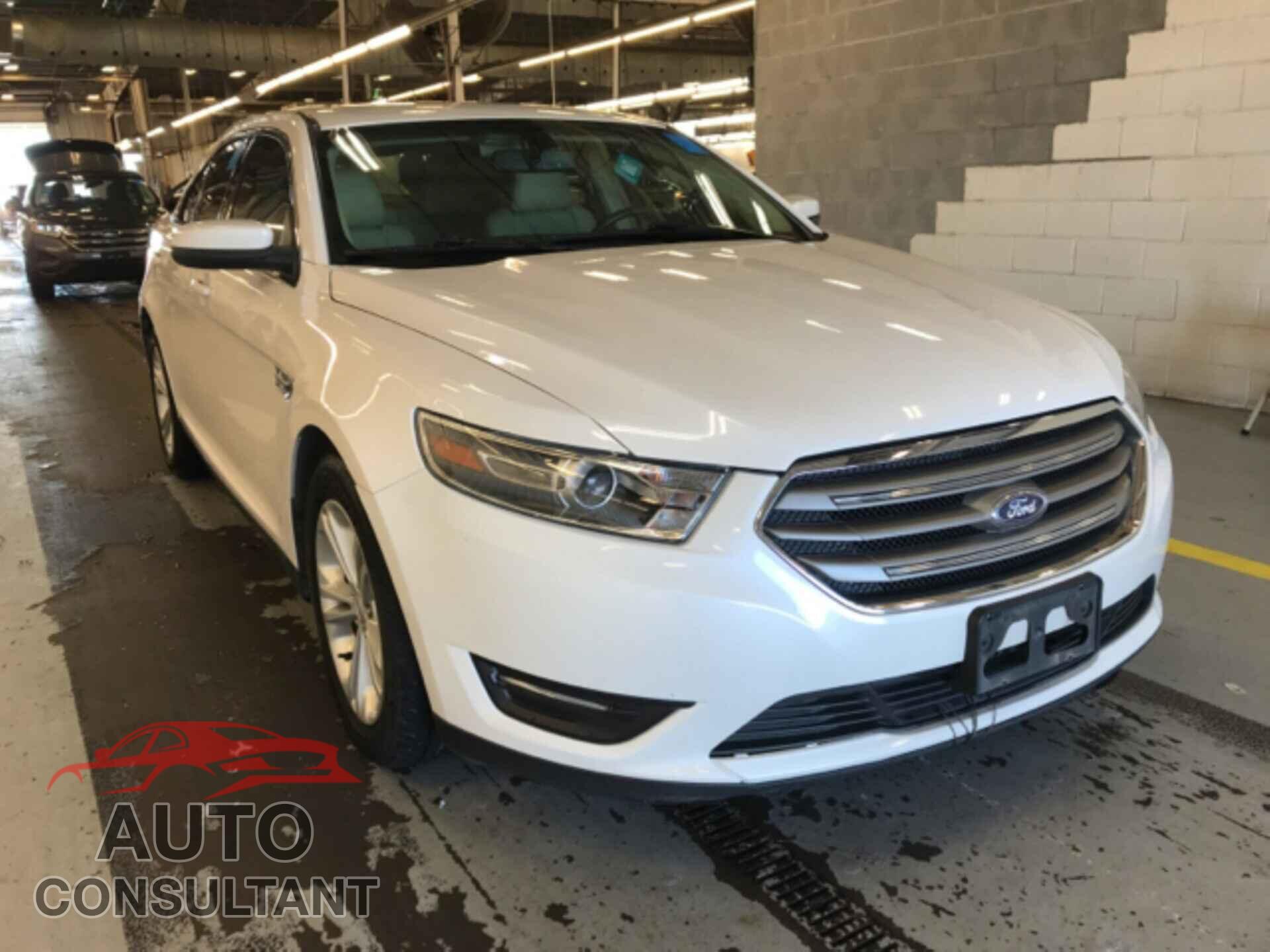 FORD TAURUS 2016 - 1FAHP2E88GG126042