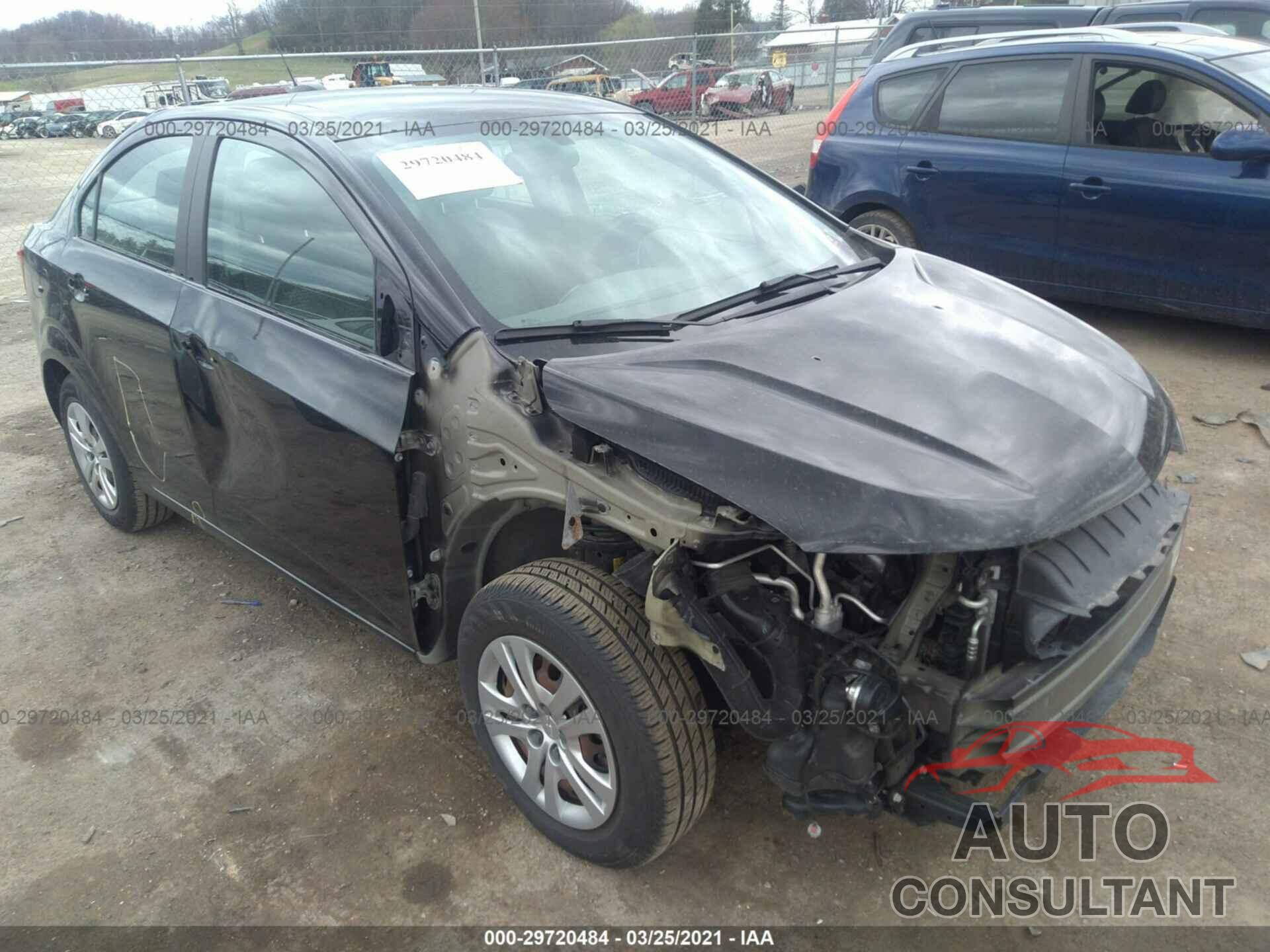 CHEVROLET SONIC 2017 - 1G1JB5SH8H4103534