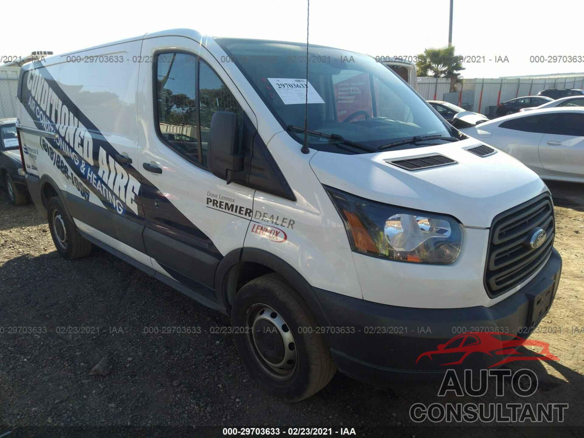 FORD TRANSIT VAN 2018 - 1FTYR1YM1JKA05512